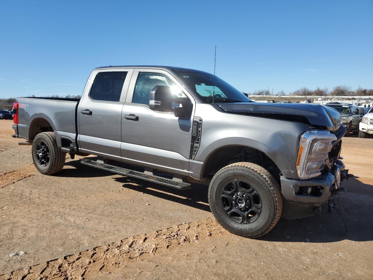 Photo 3 VIN: 1FT8W2BNXPED08795 - FORD F250 