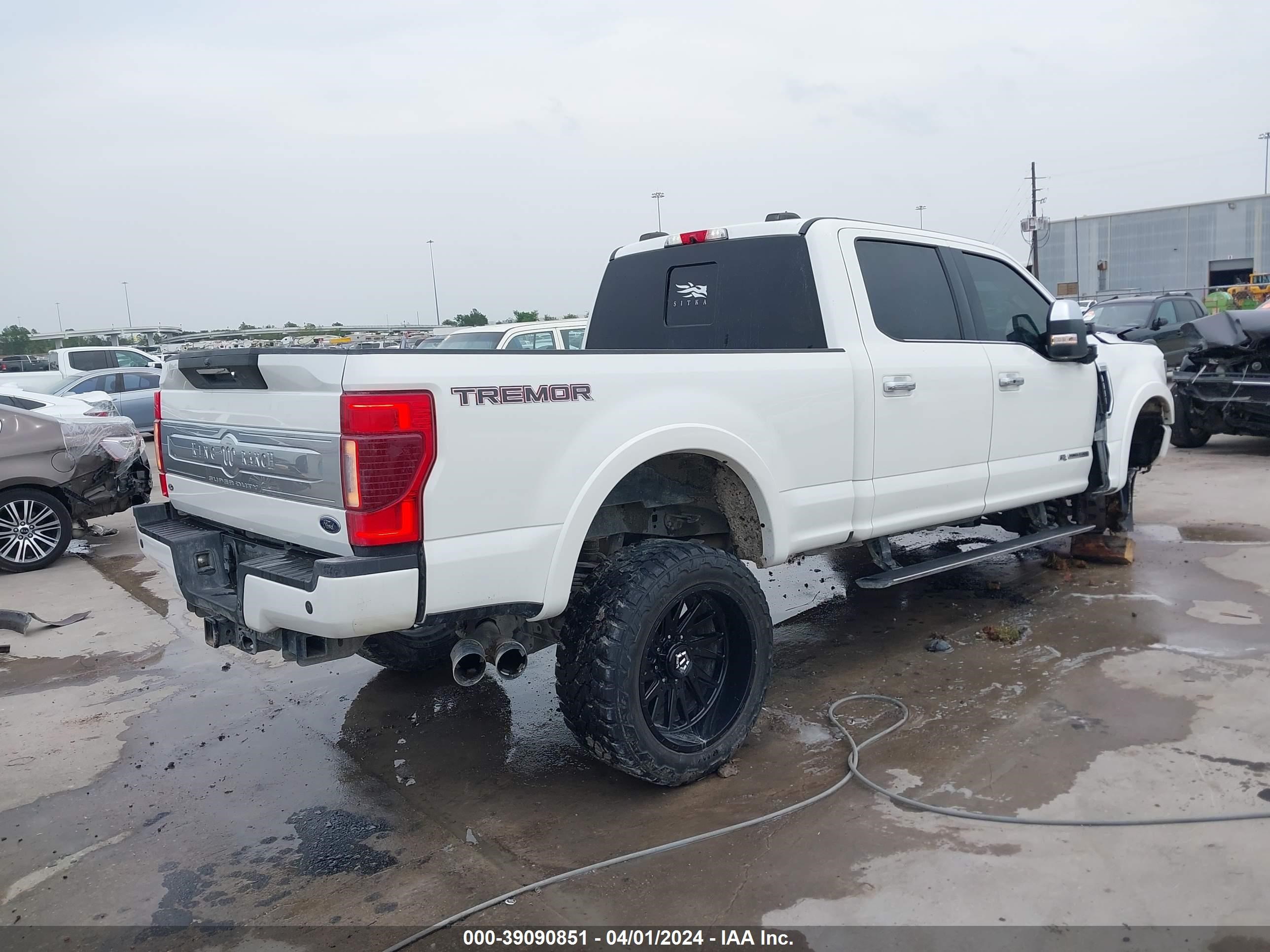 Photo 3 VIN: 1FT8W2BT1MEE08116 - FORD F250 