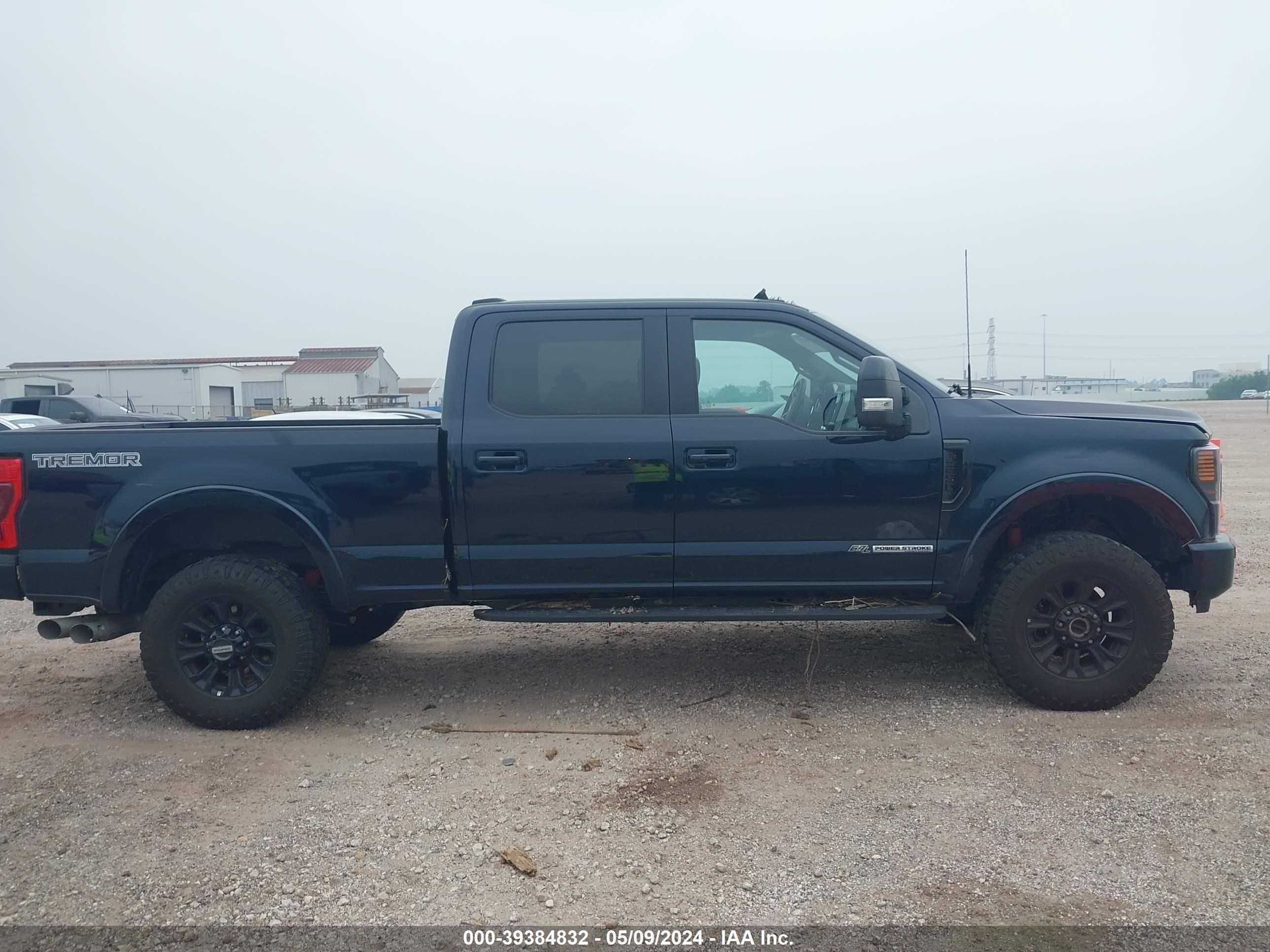 Photo 12 VIN: 1FT8W2BT3NED32657 - FORD F250 