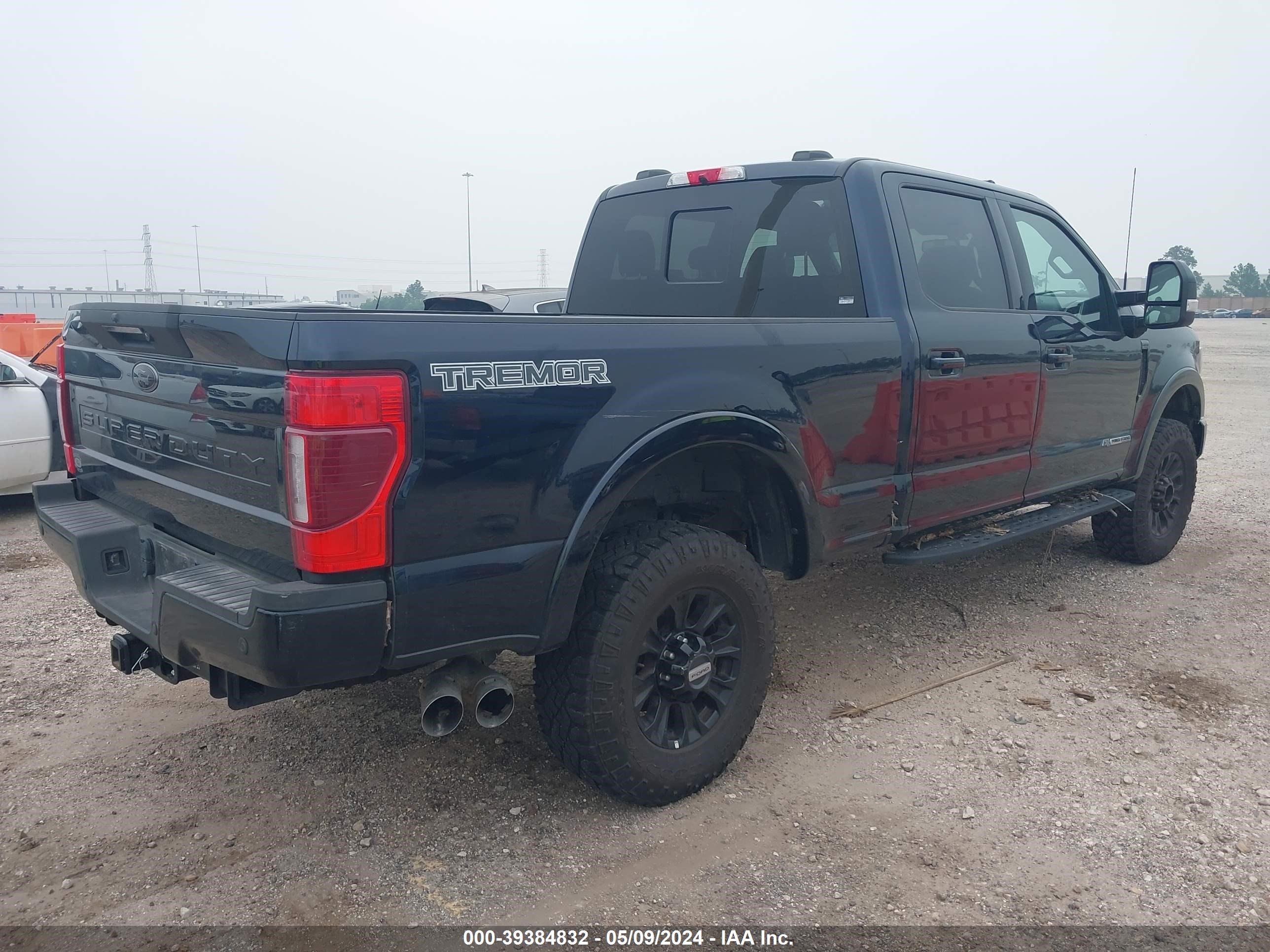 Photo 3 VIN: 1FT8W2BT3NED32657 - FORD F250 