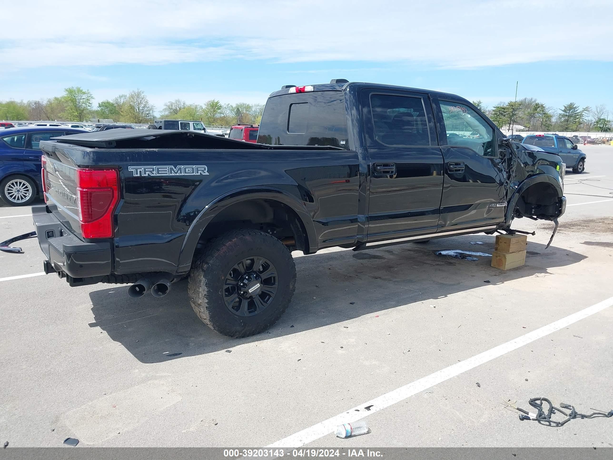 Photo 3 VIN: 1FT8W2BT7NED51471 - FORD F250 