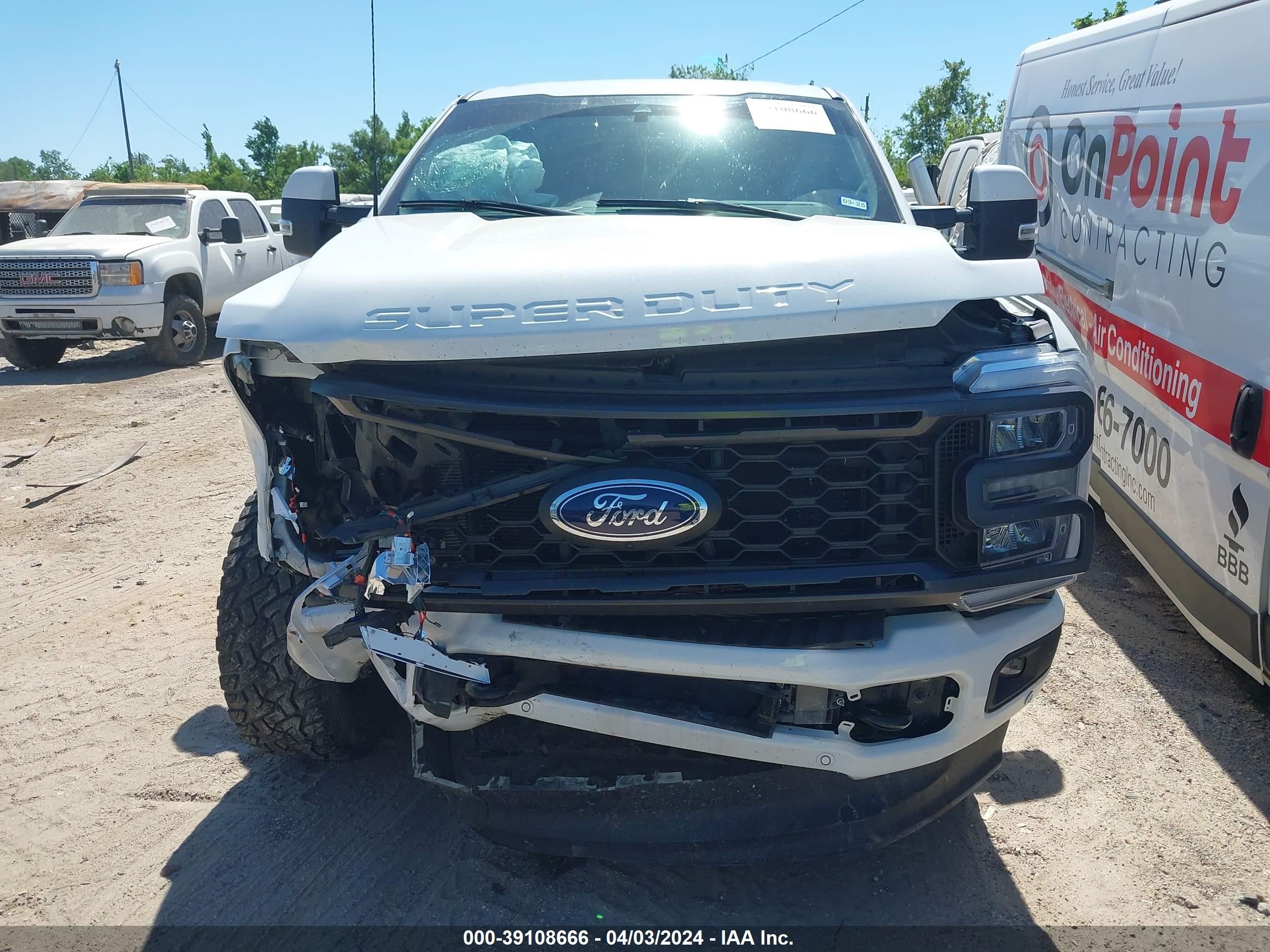 Photo 11 VIN: 1FT8W2BT7PEC12847 - FORD F250 