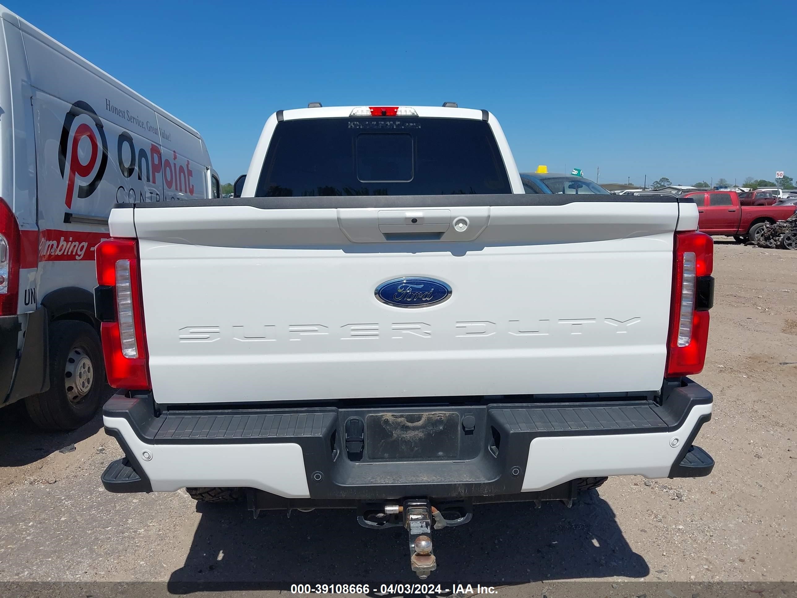 Photo 14 VIN: 1FT8W2BT7PEC12847 - FORD F250 