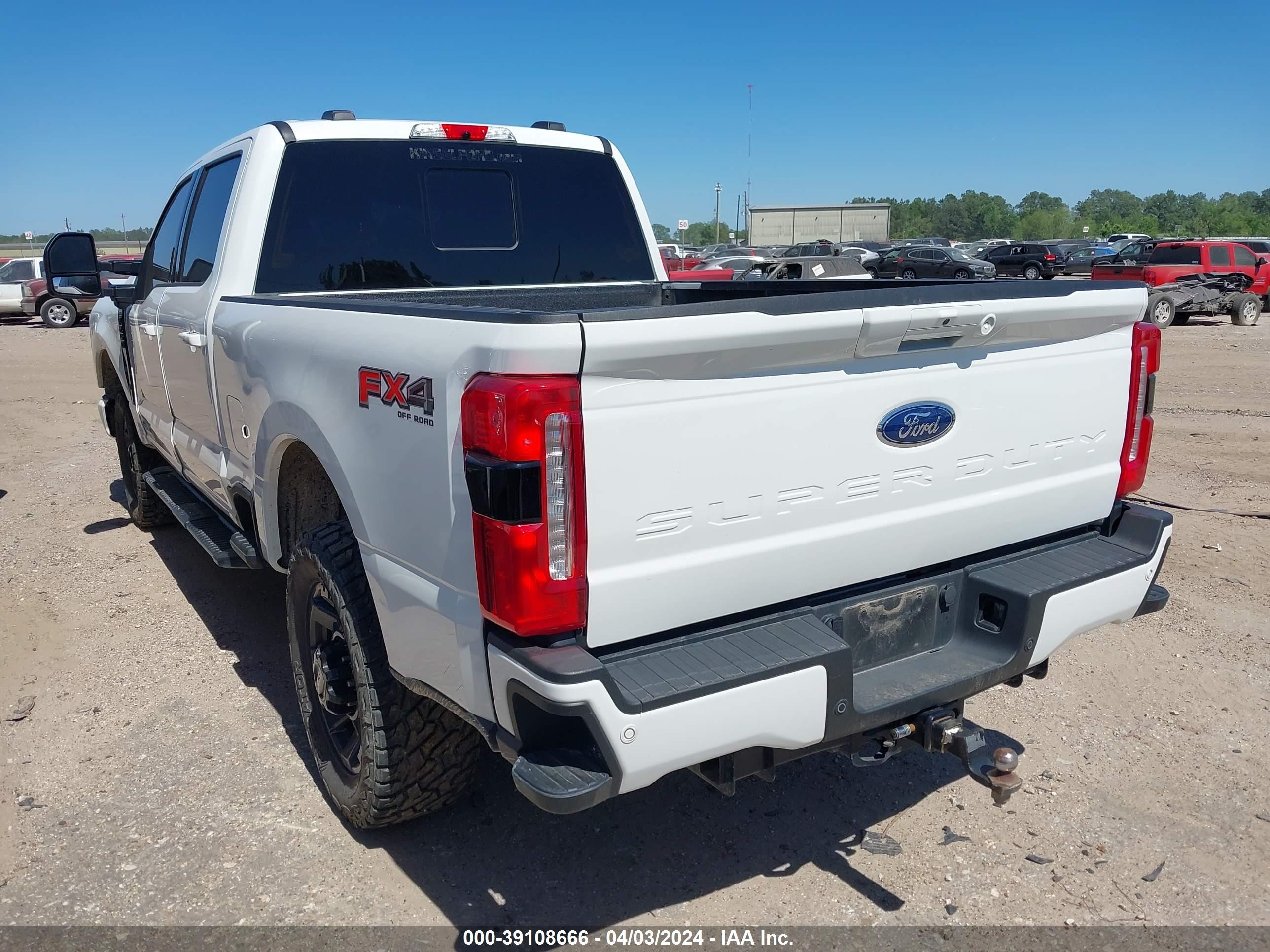 Photo 2 VIN: 1FT8W2BT7PEC12847 - FORD F250 