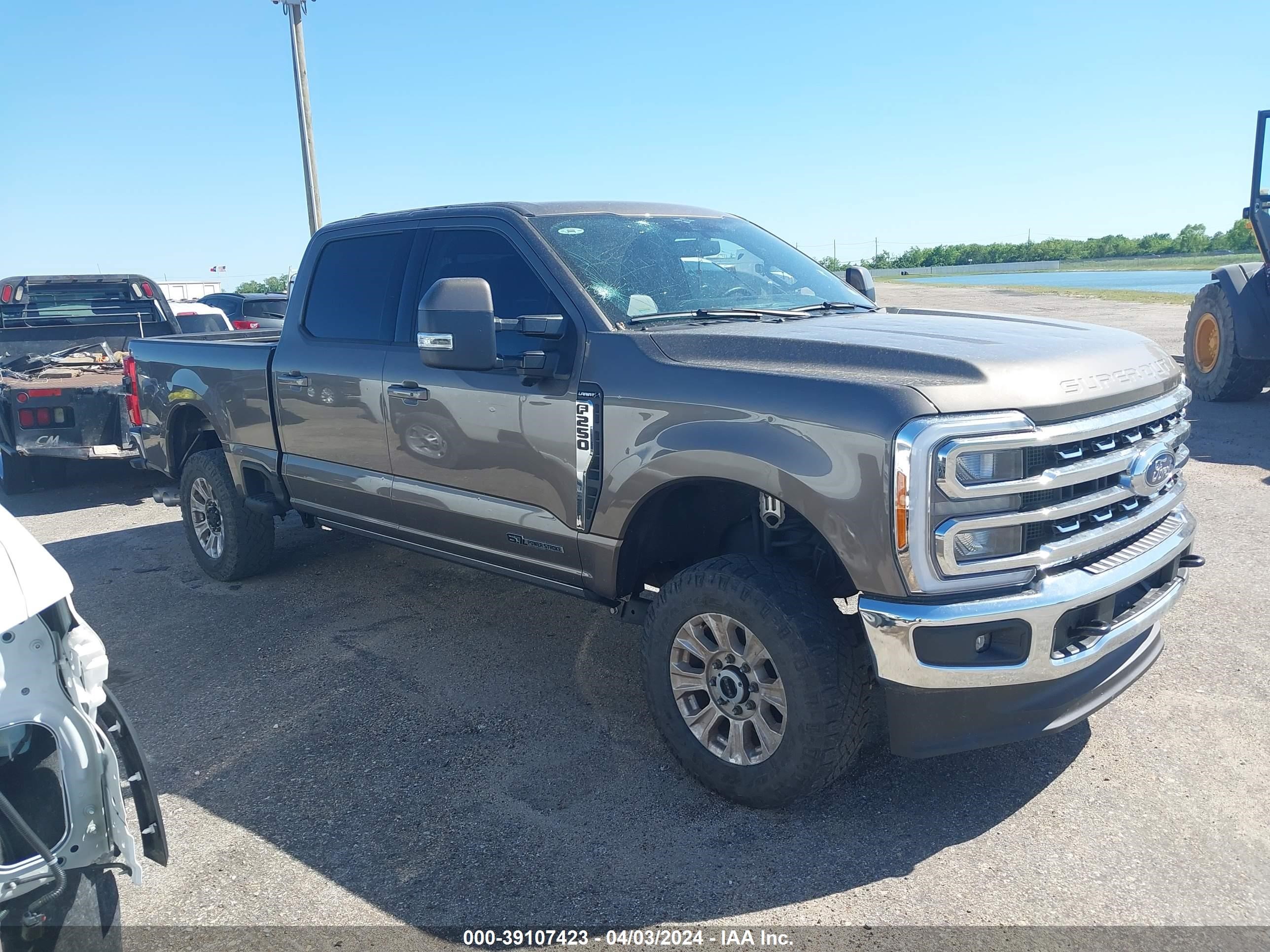 Photo 13 VIN: 1FT8W2BT8PEC24019 - FORD F250 