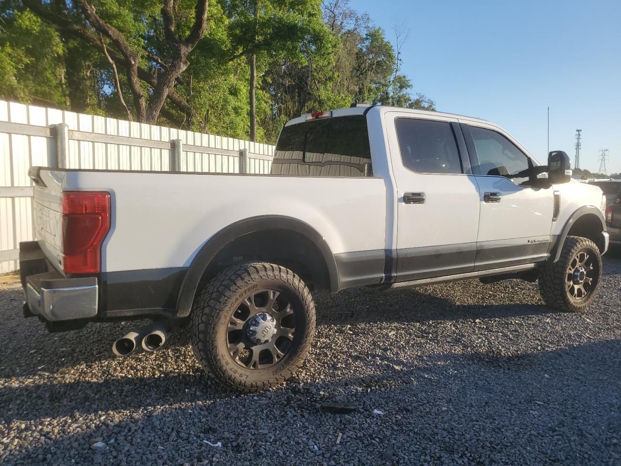 Photo 2 VIN: 1FT8W2BTXNEF52703 - FORD F250 