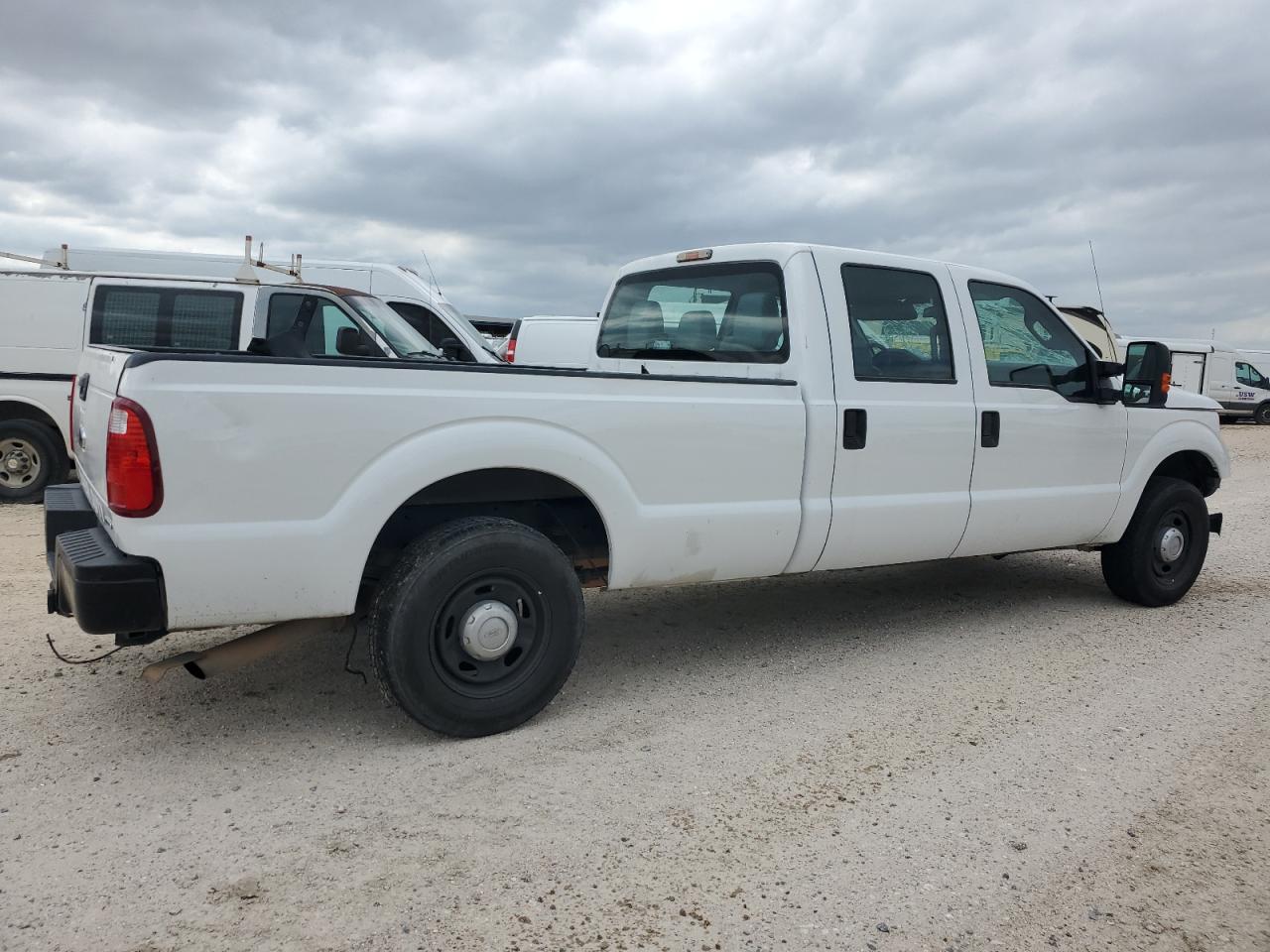 Photo 2 VIN: 1FT8W3A61EEB26741 - FORD F350 