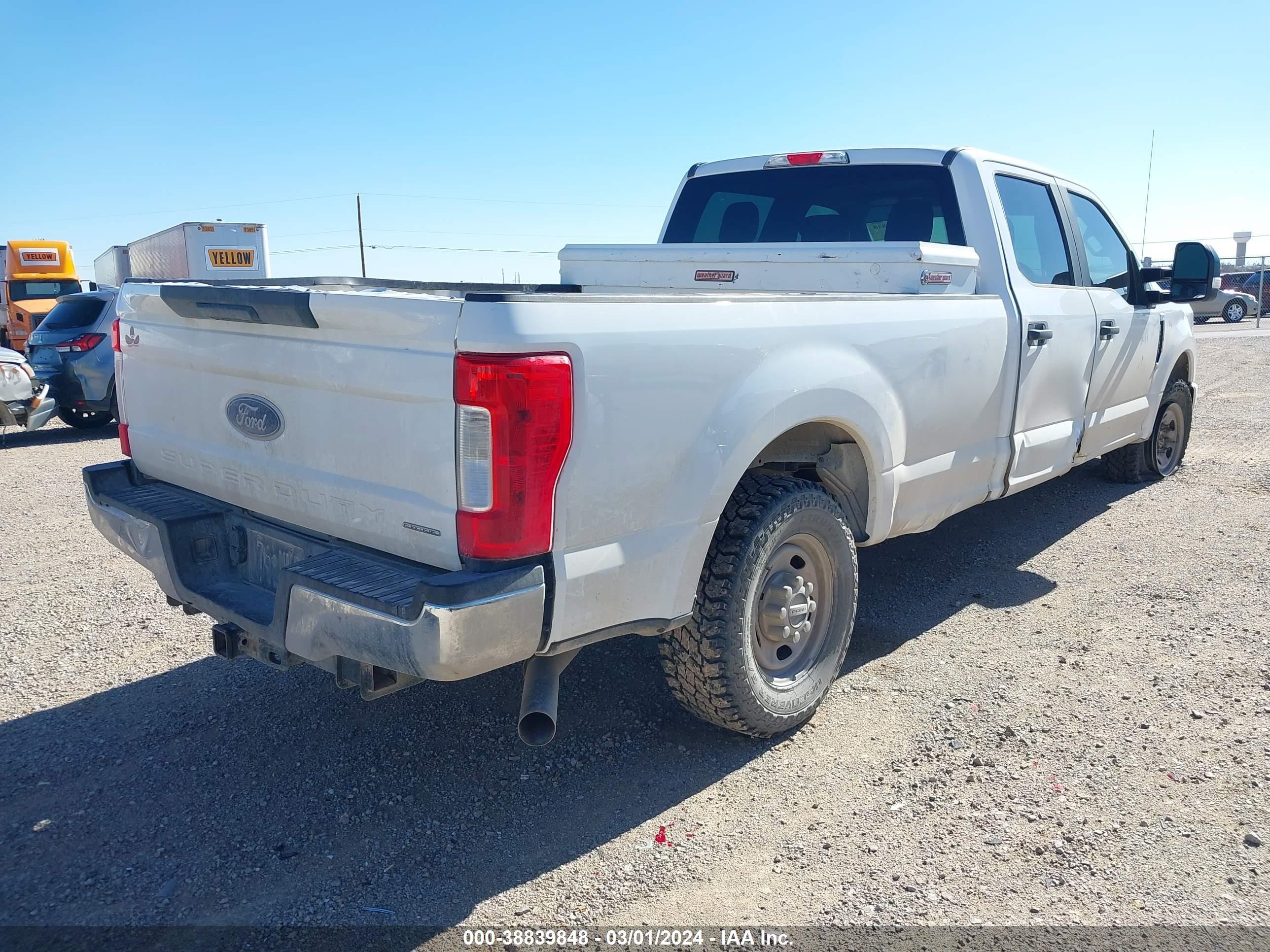 Photo 3 VIN: 1FT8W3A64HEB76067 - FORD F350 