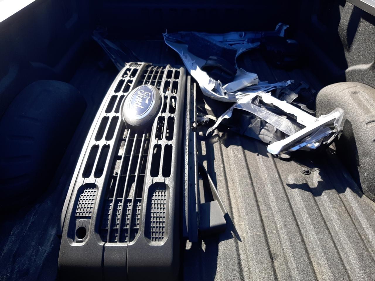 Photo 11 VIN: 1FT8W3AT5PEC50004 - FORD F350 