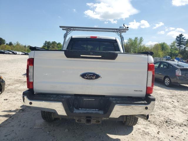 Photo 5 VIN: 1FT8W3B60HEE21588 - FORD F350 