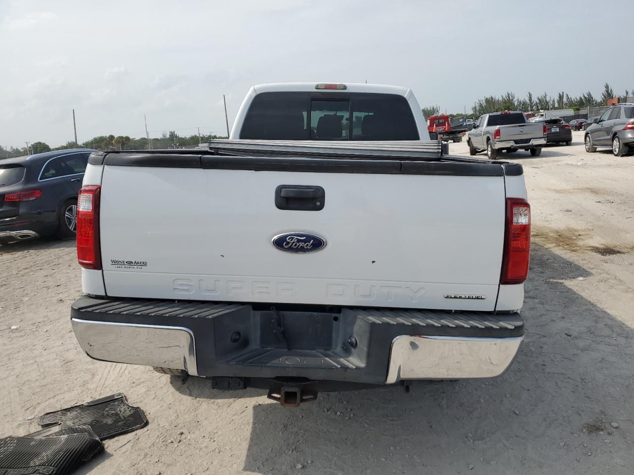 Photo 5 VIN: 1FT8W3B68CEA05765 - FORD F350 