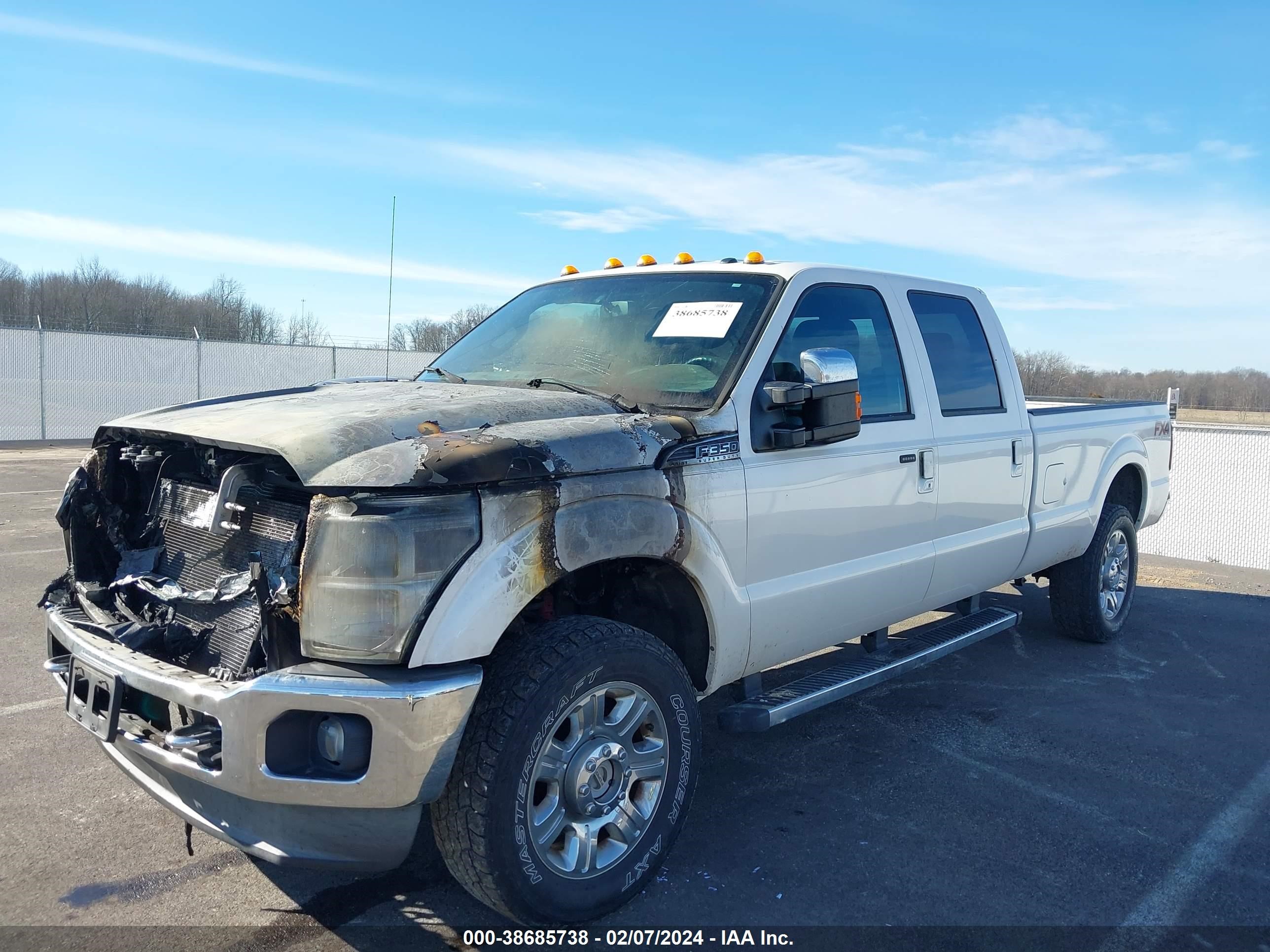 Photo 1 VIN: 1FT8W3B68DEB91843 - FORD F350 