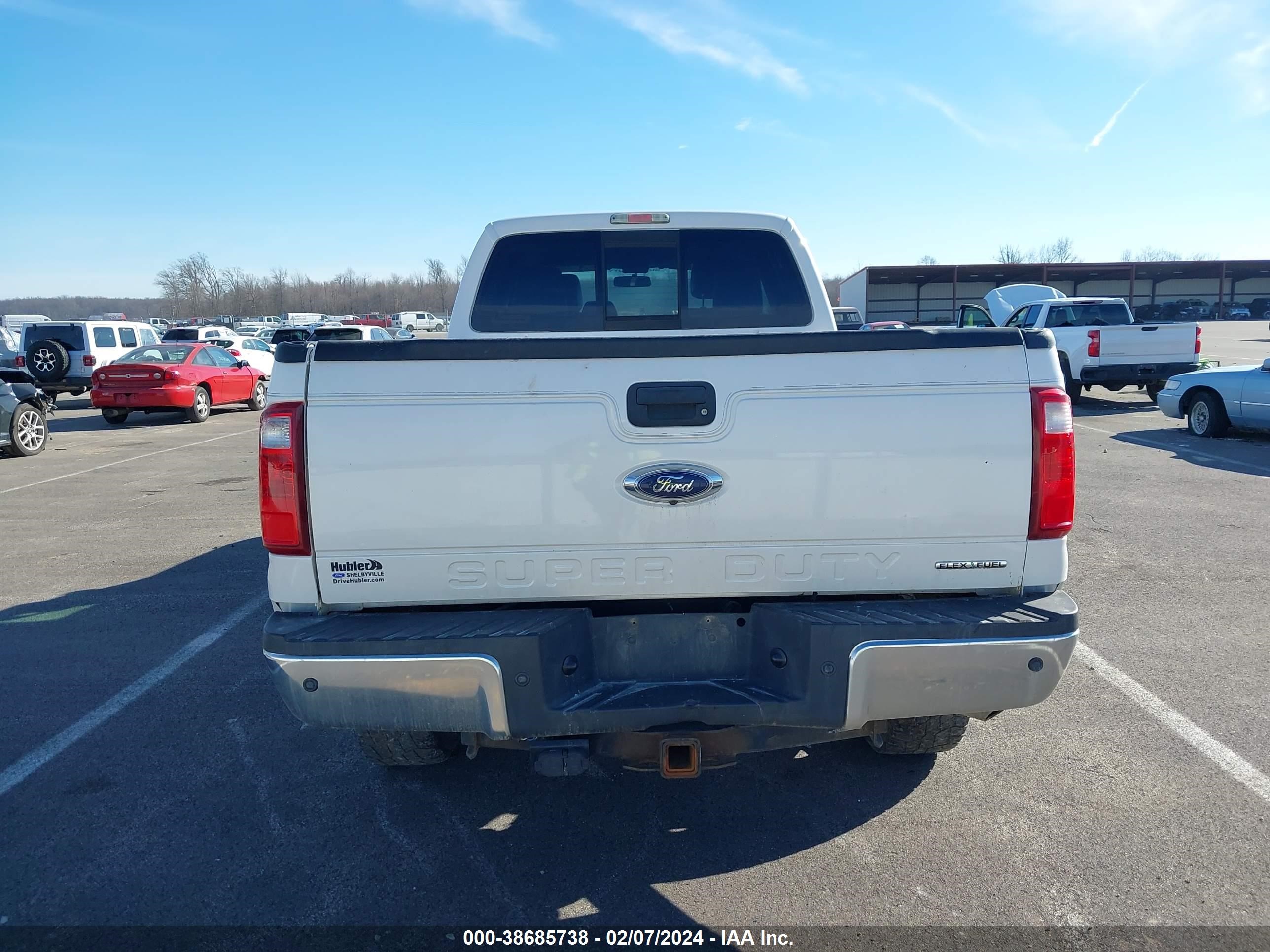 Photo 7 VIN: 1FT8W3B68DEB91843 - FORD F350 