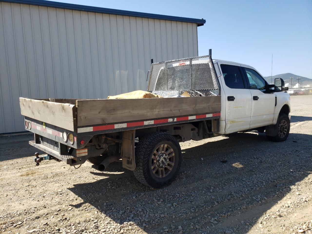 Photo 2 VIN: 1FT8W3B68JEC01184 - FORD F350 