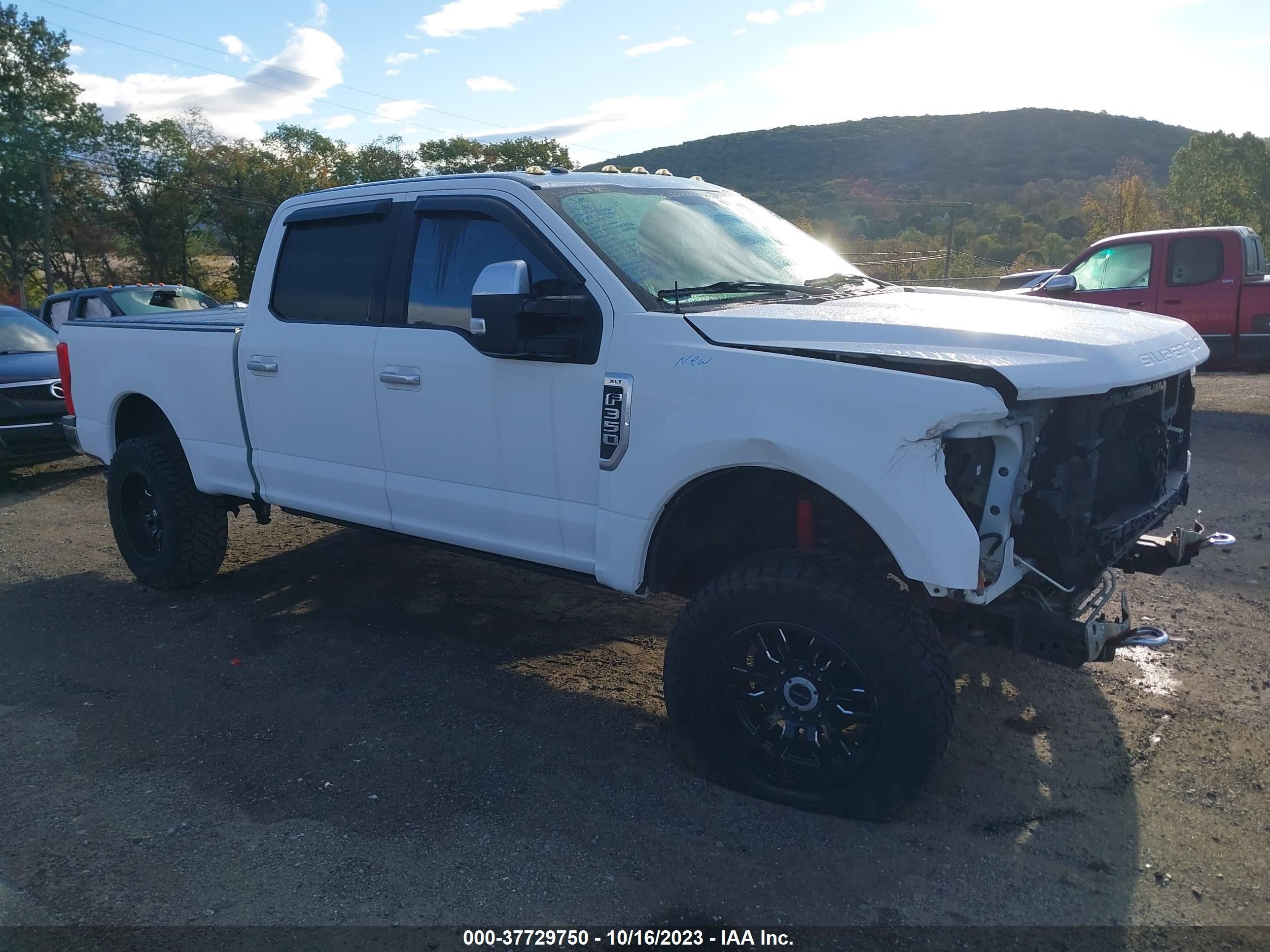 Photo 1 VIN: 1FT8W3B6XHED14581 - FORD F350 