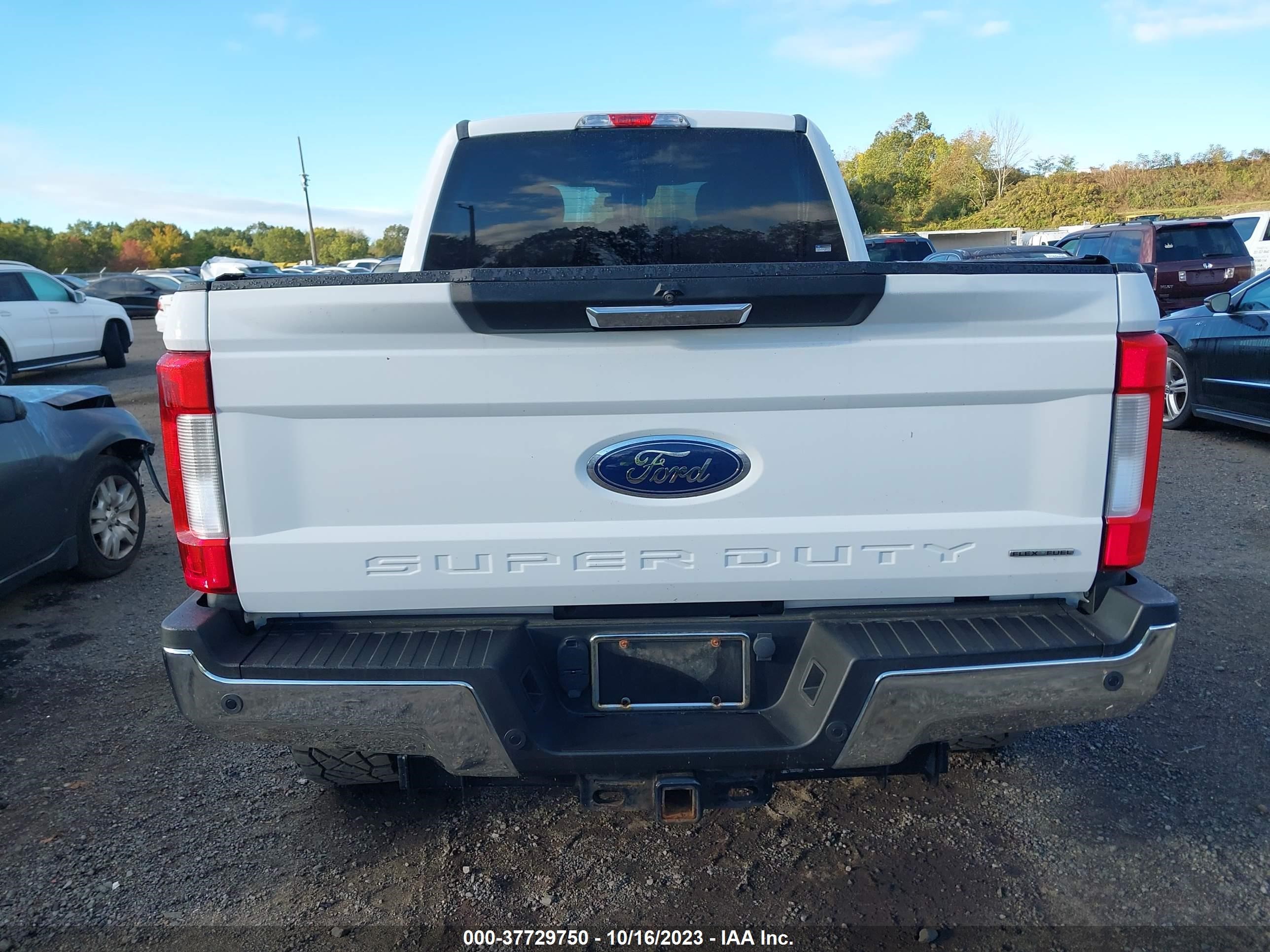 Photo 7 VIN: 1FT8W3B6XHED14581 - FORD F350 