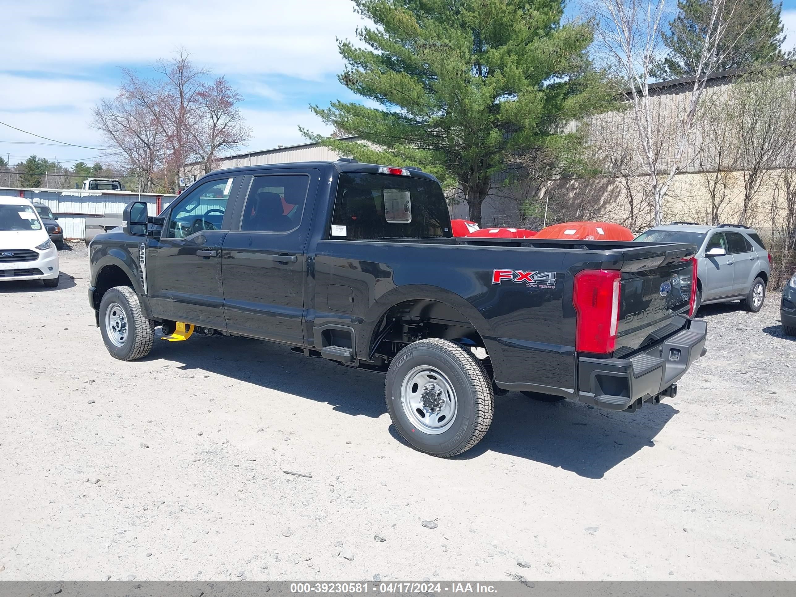 Photo 2 VIN: 1FT8W3BA2RED59097 - FORD F350 