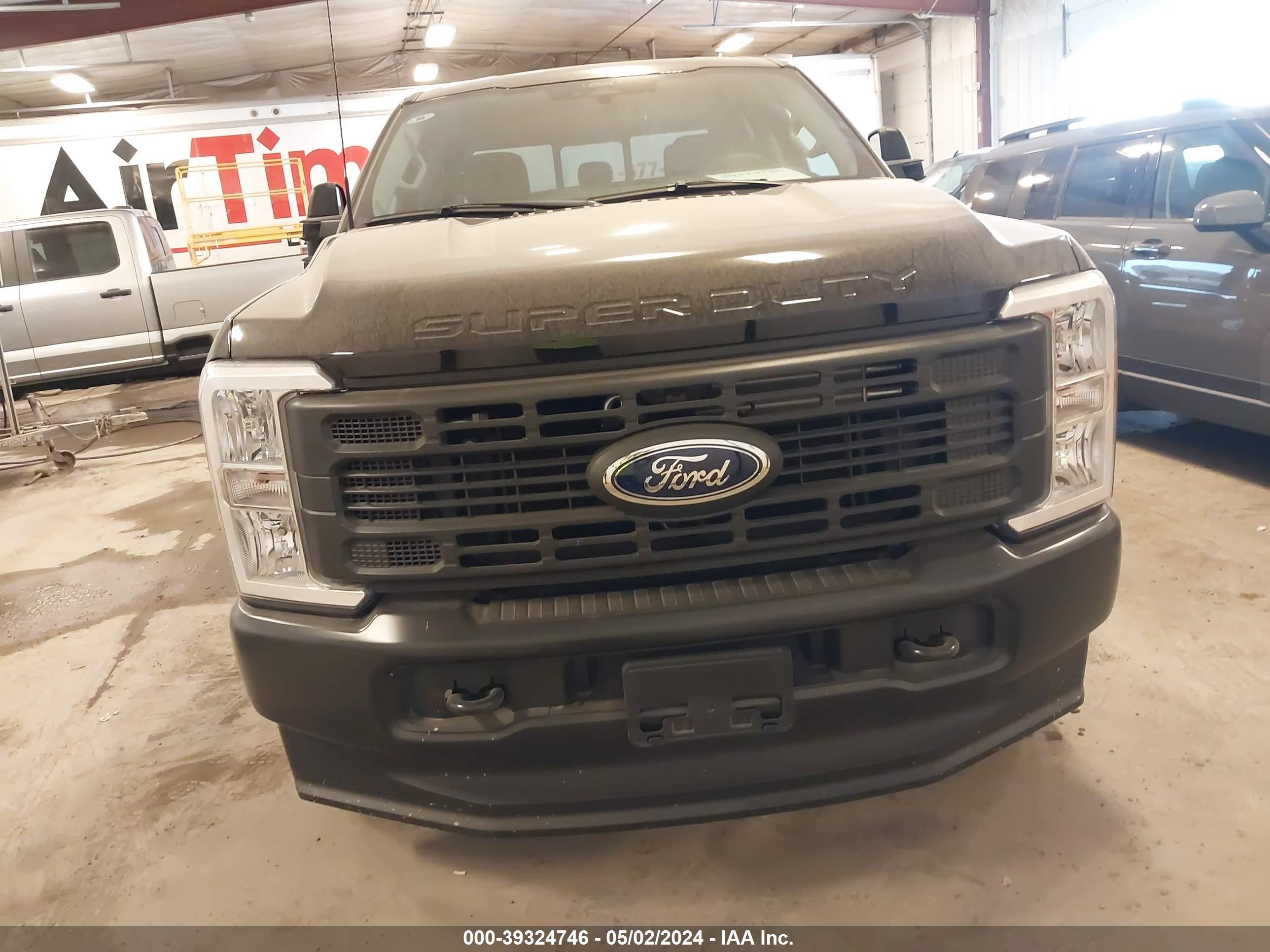 Photo 10 VIN: 1FT8W3BA3RED69377 - FORD F350 