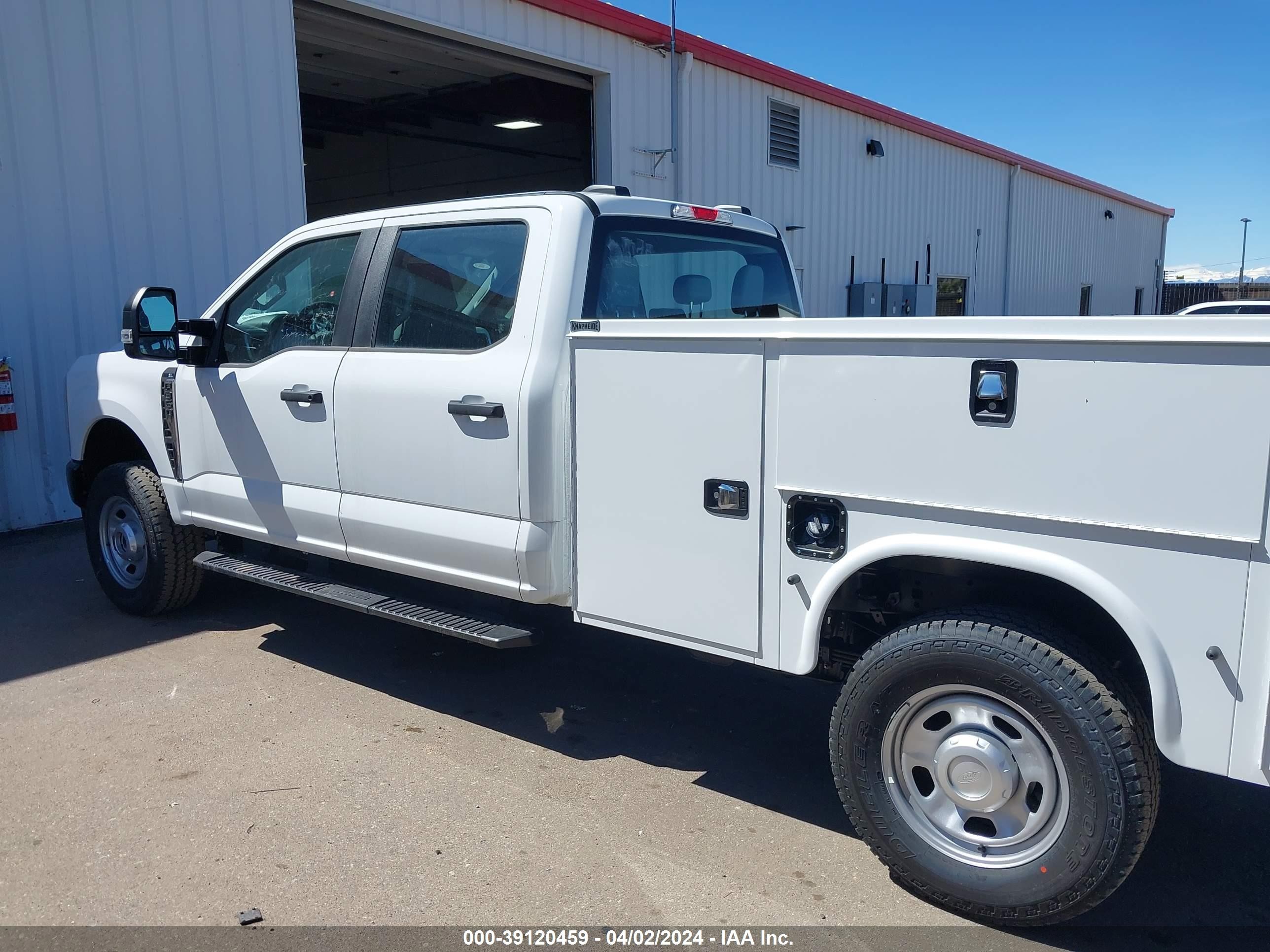 Photo 13 VIN: 1FT8W3BA5PEC36178 - FORD F350 