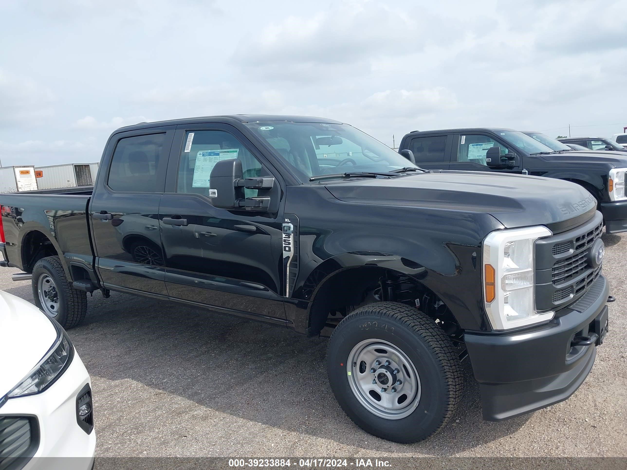 Photo 11 VIN: 1FT8W3BA7RED53098 - FORD F350 