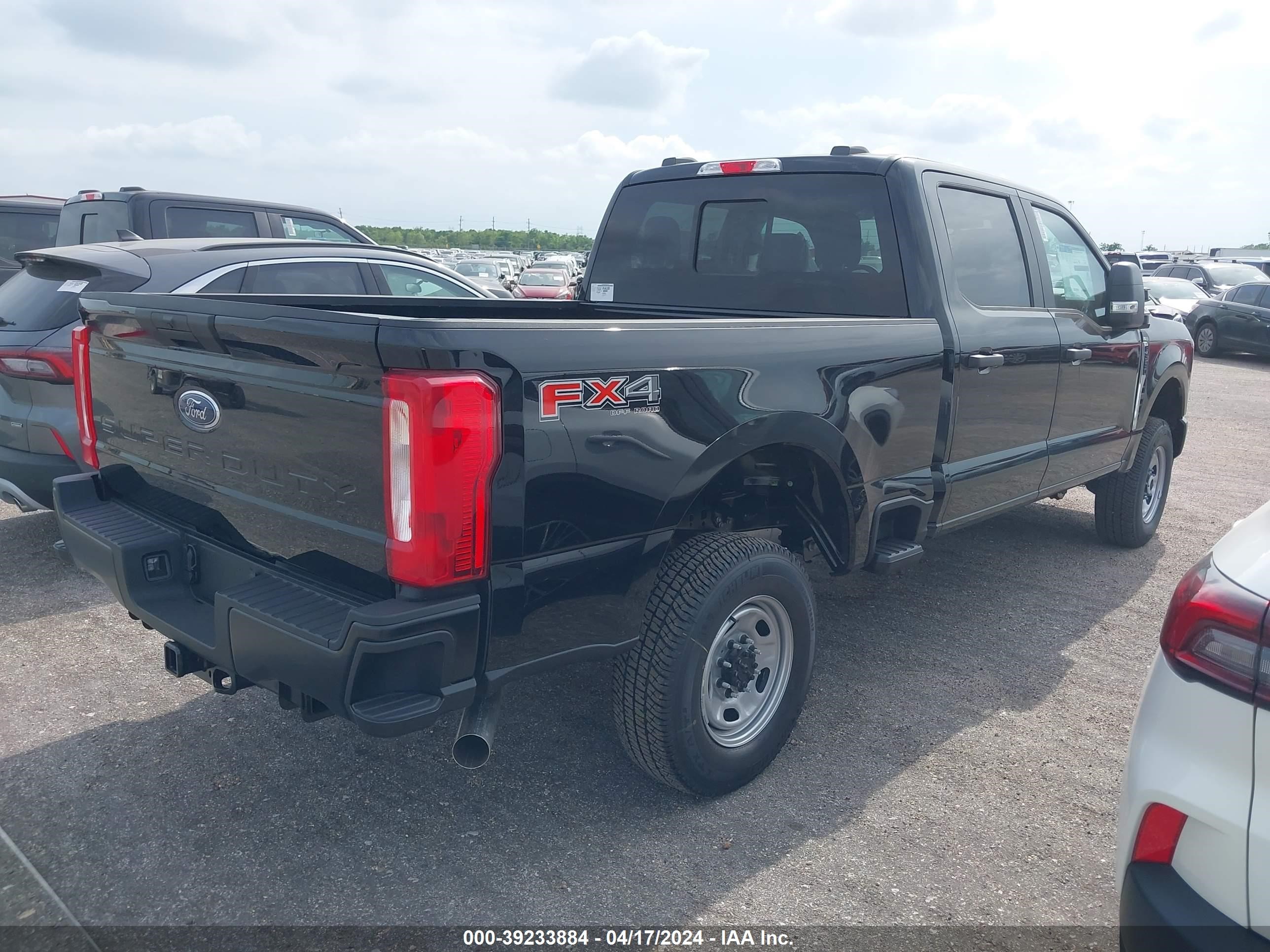 Photo 3 VIN: 1FT8W3BA7RED53098 - FORD F350 