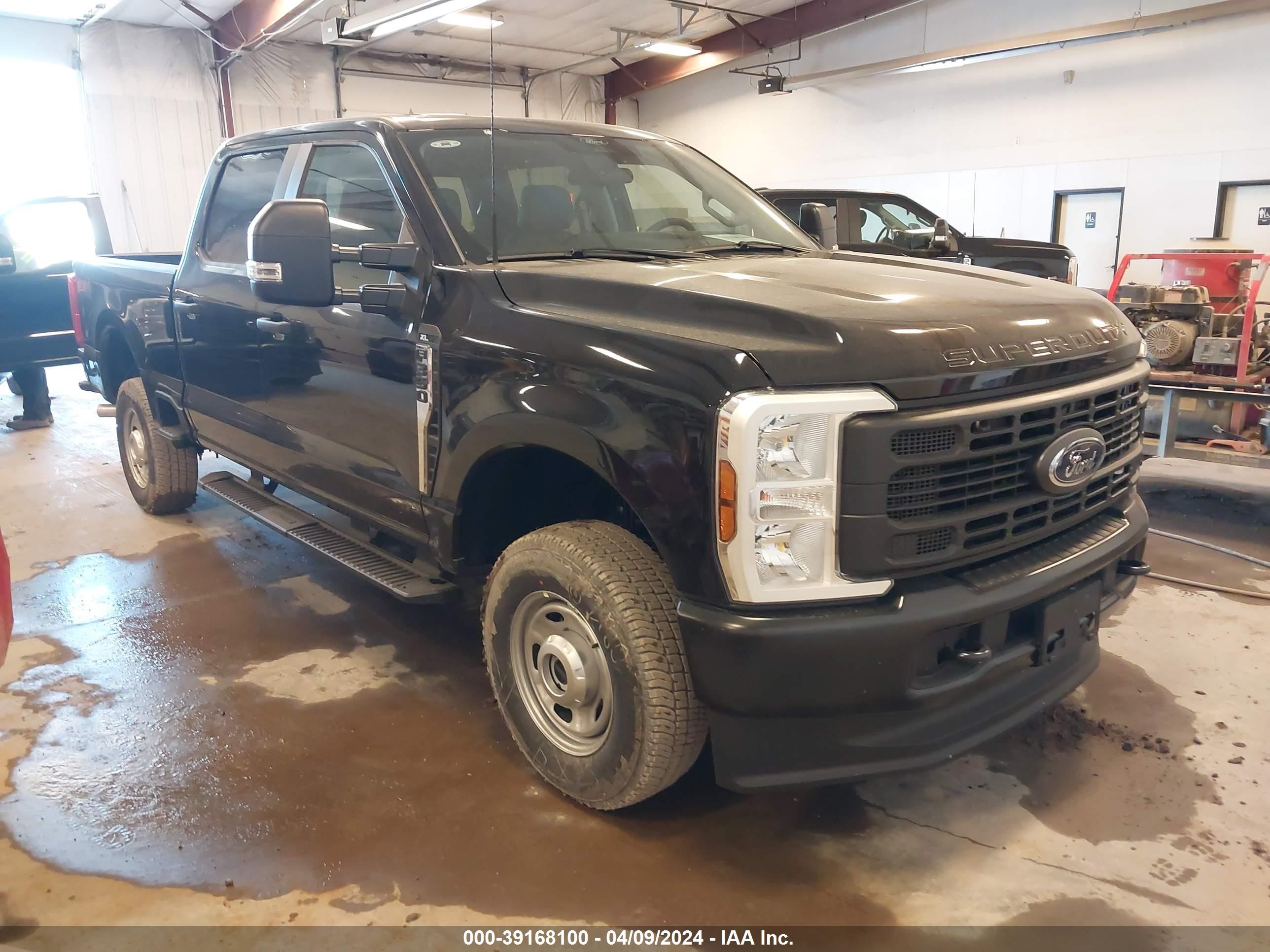 Photo 0 VIN: 1FT8W3BA9RED53605 - FORD F350 