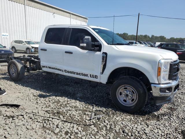 Photo 3 VIN: 1FT8W3BAXPED51651 - FORD F350 SUPER 