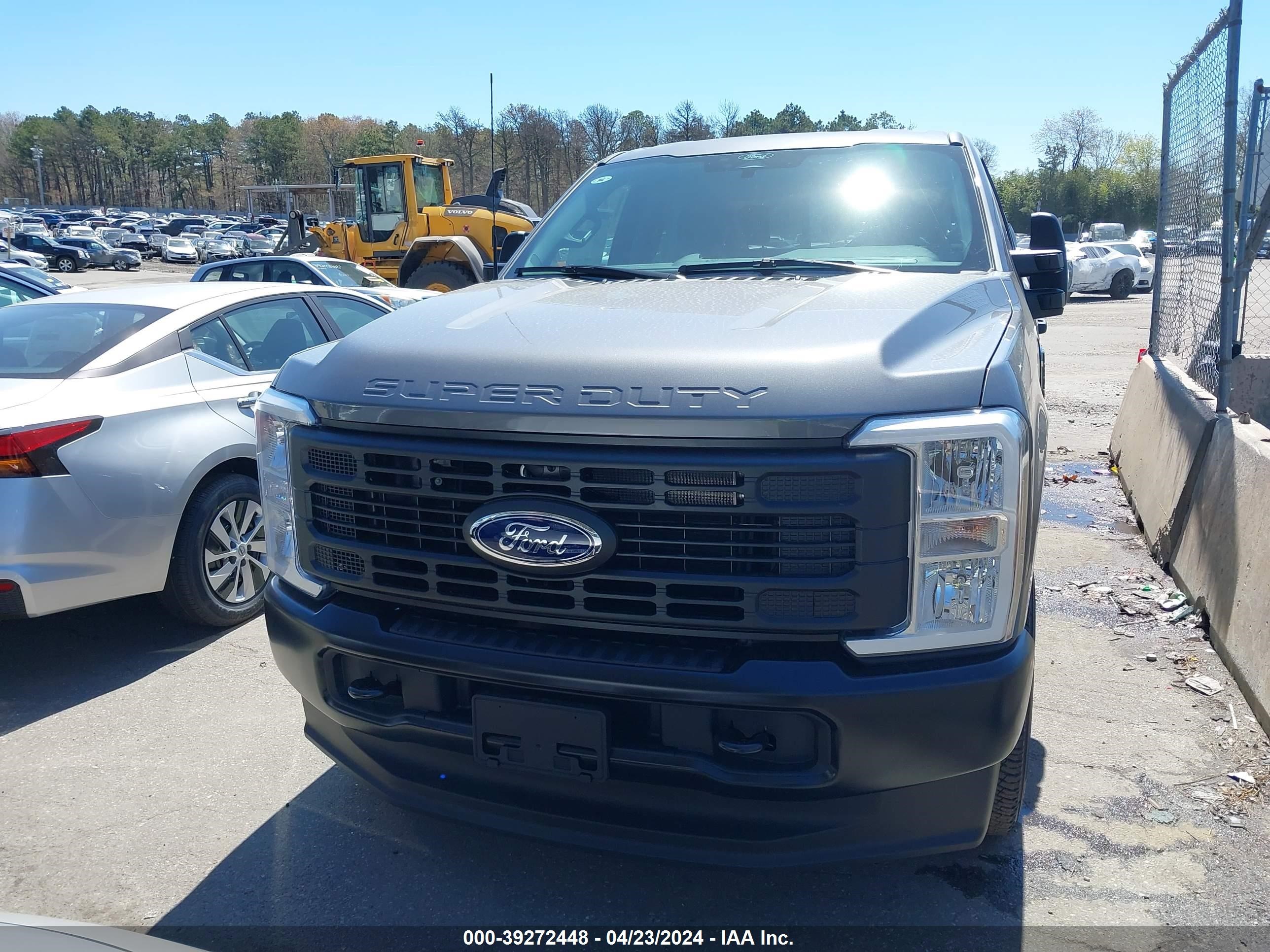 Photo 12 VIN: 1FT8W3BAXRED76407 - FORD F350 