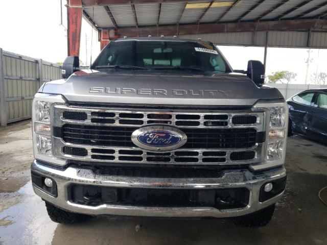 Photo 4 VIN: 1FT8W3BM4PED32331 - FORD F350 