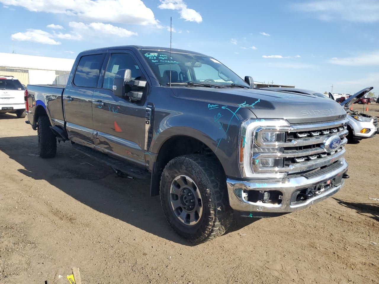 Photo 3 VIN: 1FT8W3BM8PEC13004 - FORD F350 