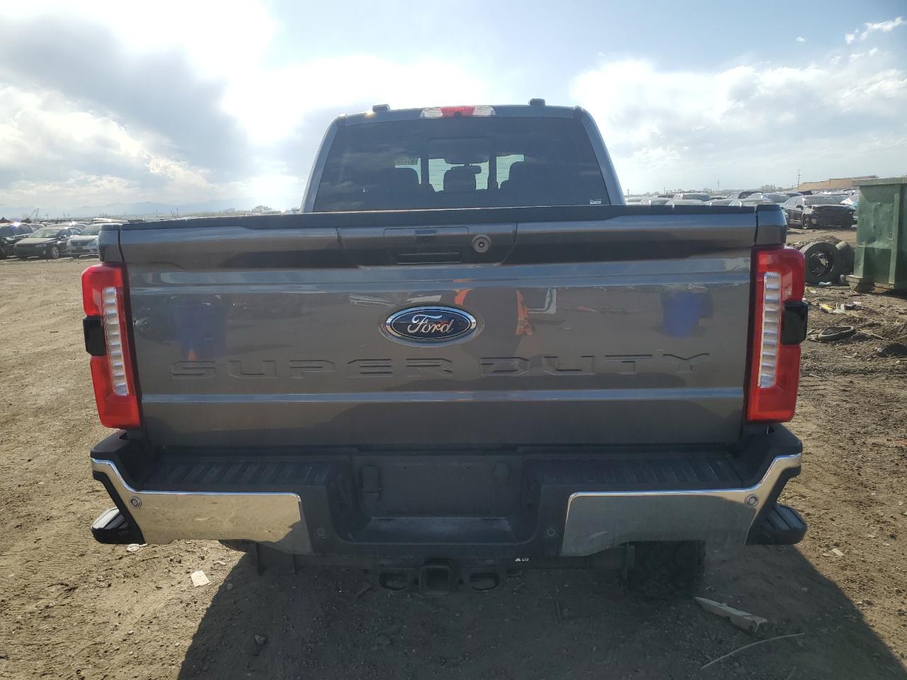 Photo 5 VIN: 1FT8W3BM8PEC13004 - FORD F350 