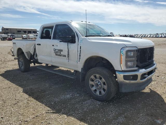 Photo 3 VIN: 1FT8W3BN5PEC69300 - FORD F350 