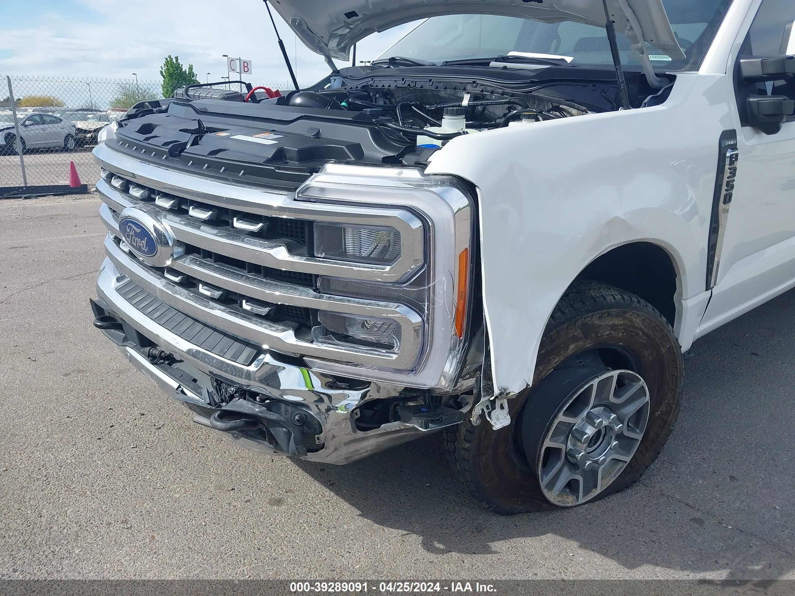 Photo 10 VIN: 1FT8W3BN8PEC88780 - FORD F350 