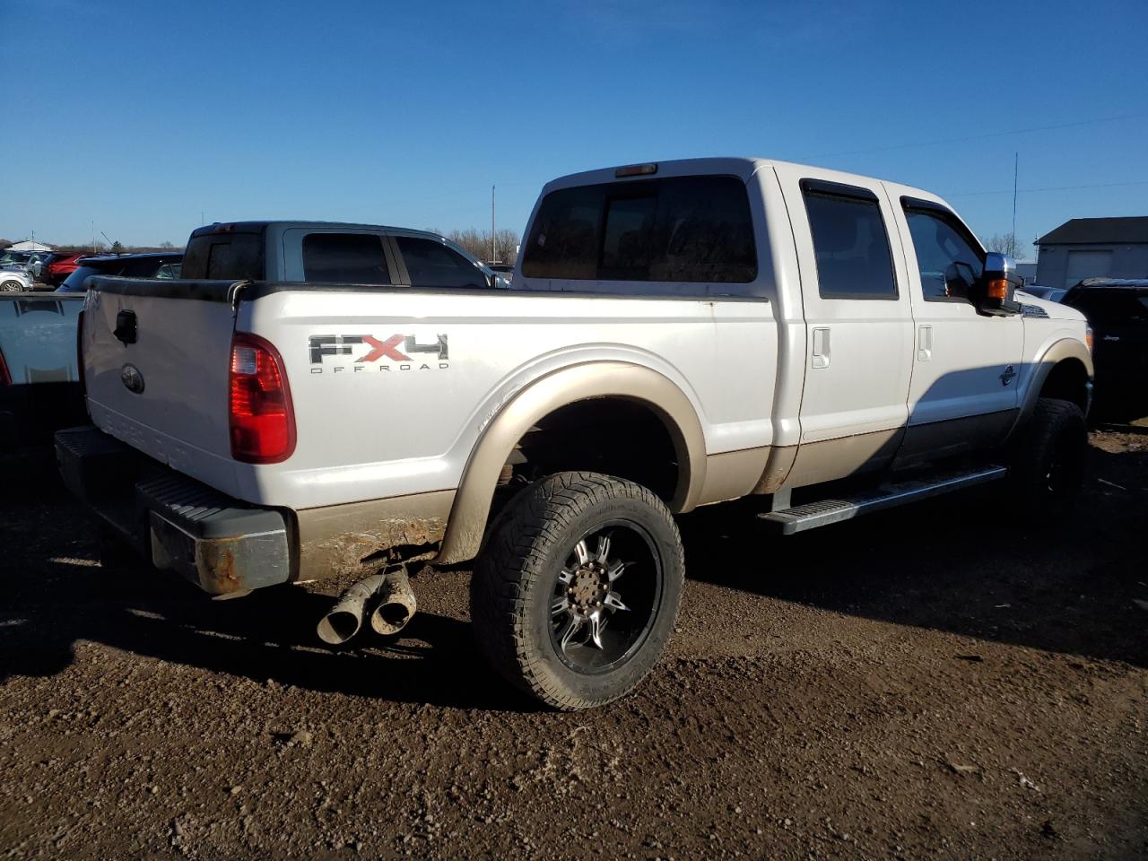 Photo 2 VIN: 1FT8W3BT0BEC87100 - FORD F350 