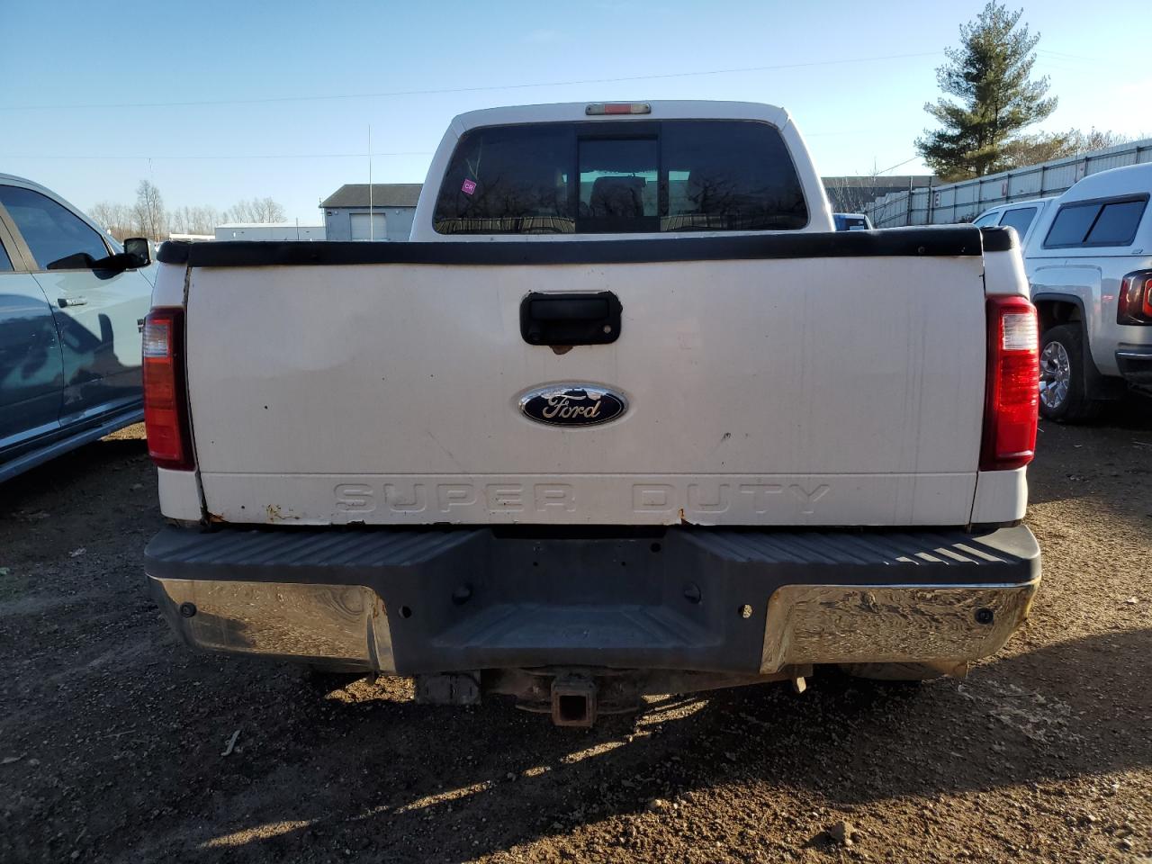 Photo 5 VIN: 1FT8W3BT0BEC87100 - FORD F350 