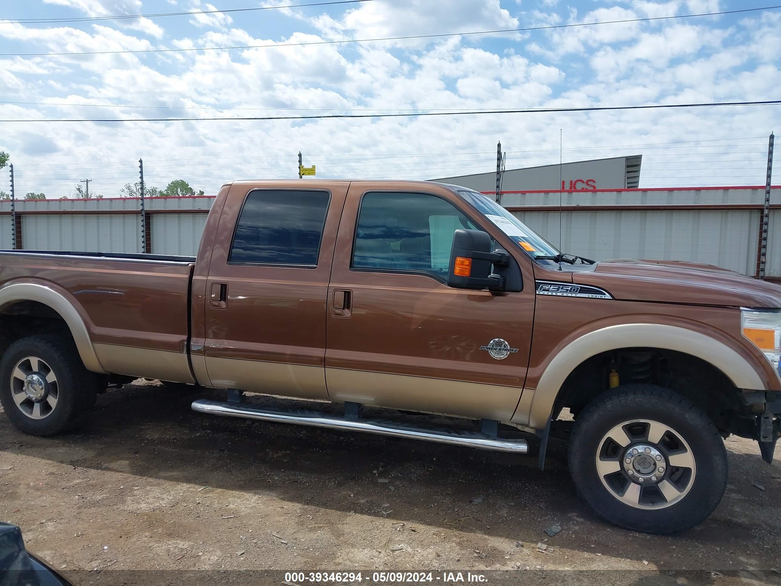 Photo 15 VIN: 1FT8W3BT0CEB40602 - FORD F350 