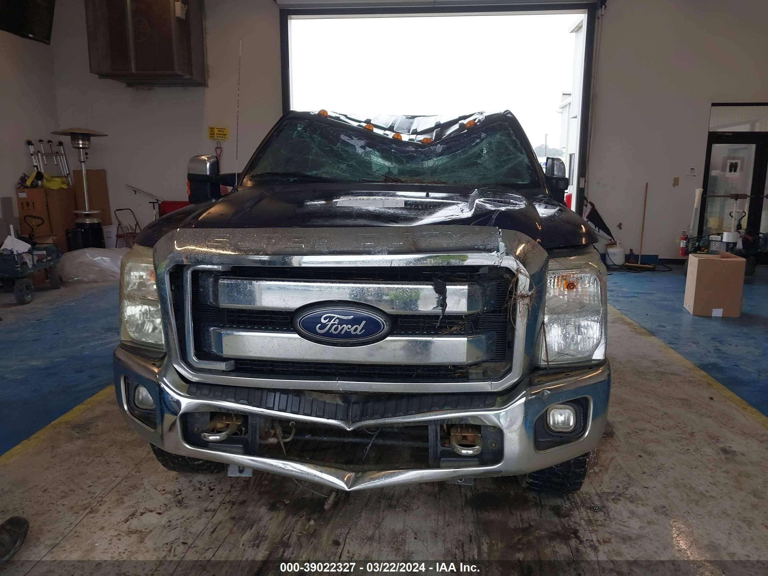 Photo 10 VIN: 1FT8W3BT0DEB17967 - FORD F350 