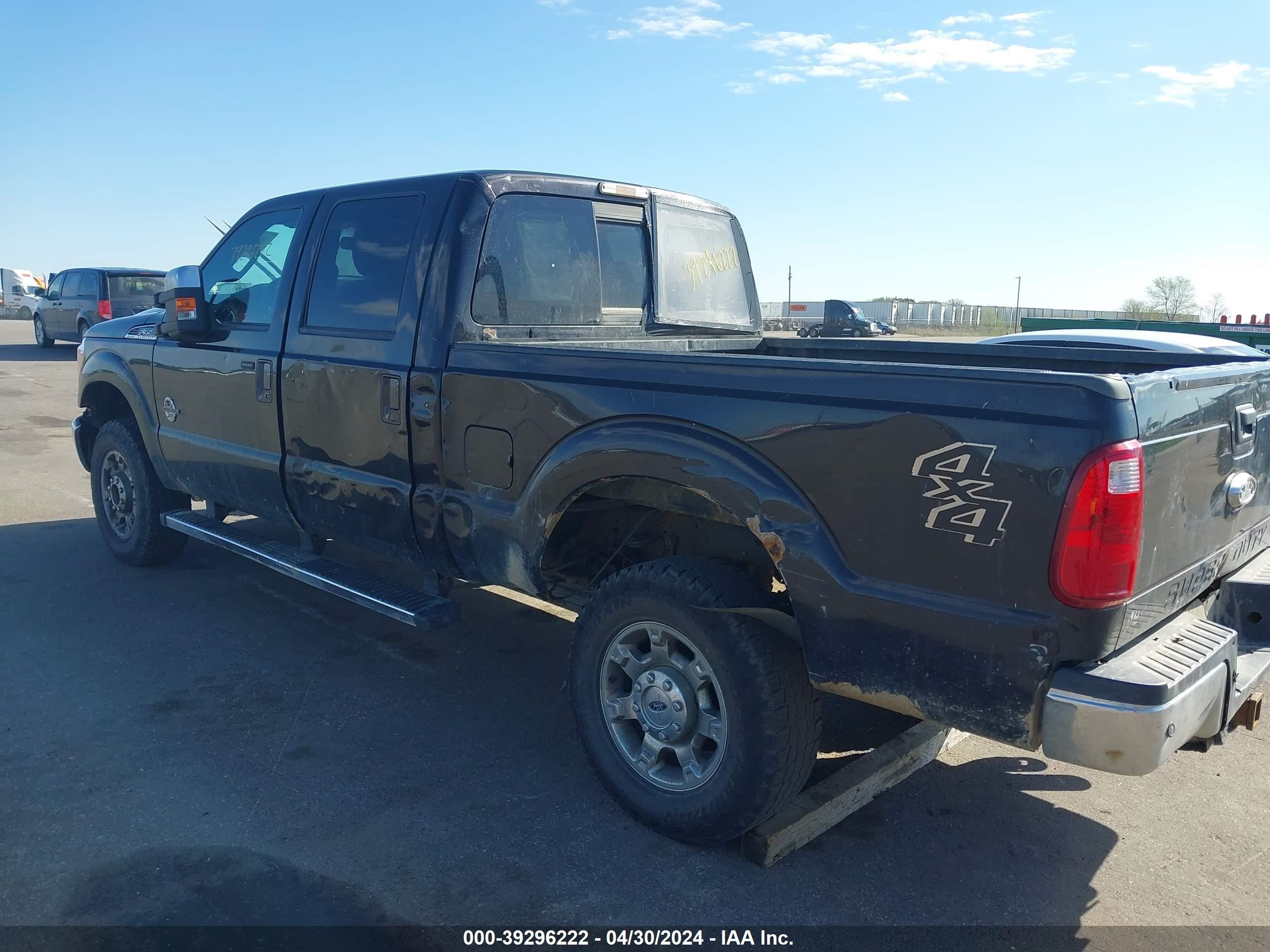 Photo 2 VIN: 1FT8W3BT0EEB07683 - FORD F350 