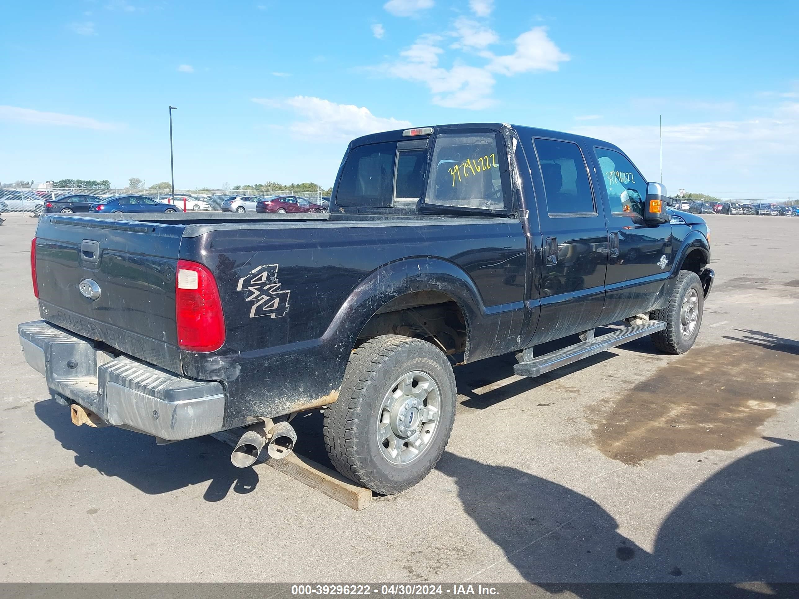 Photo 3 VIN: 1FT8W3BT0EEB07683 - FORD F350 