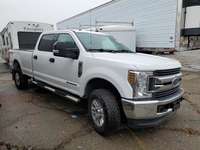 Photo 3 VIN: 1FT8W3BT0JEC44181 - FORD F350 