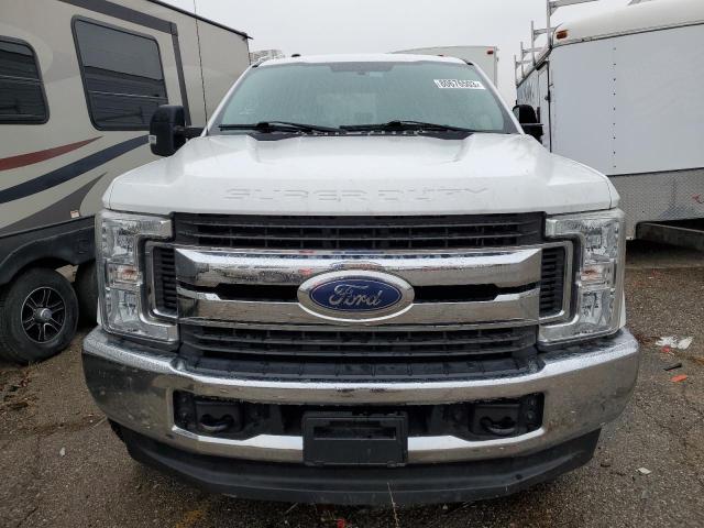 Photo 4 VIN: 1FT8W3BT0JEC44181 - FORD F350 