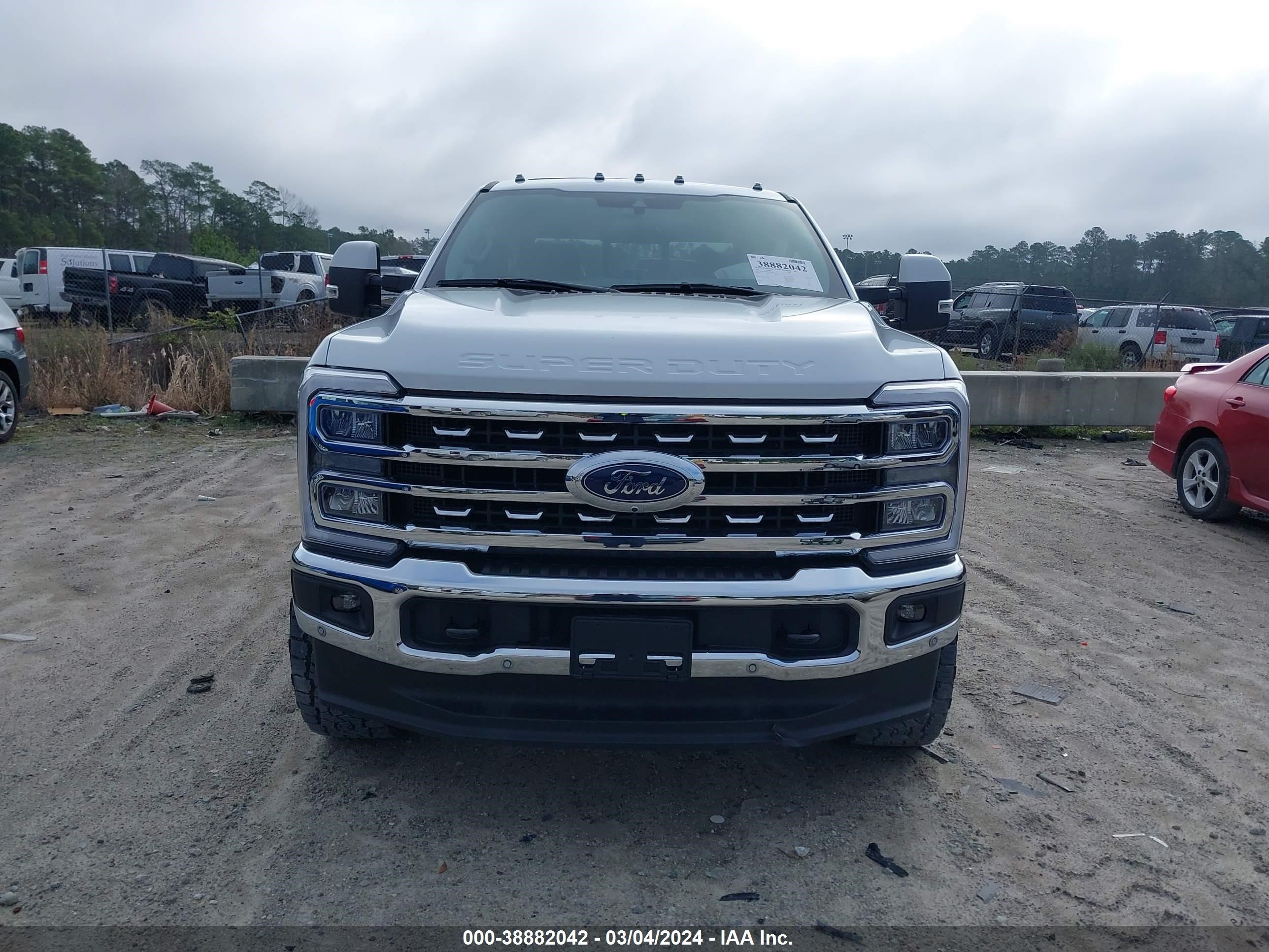 Photo 13 VIN: 1FT8W3BT0PEC18902 - FORD F350 