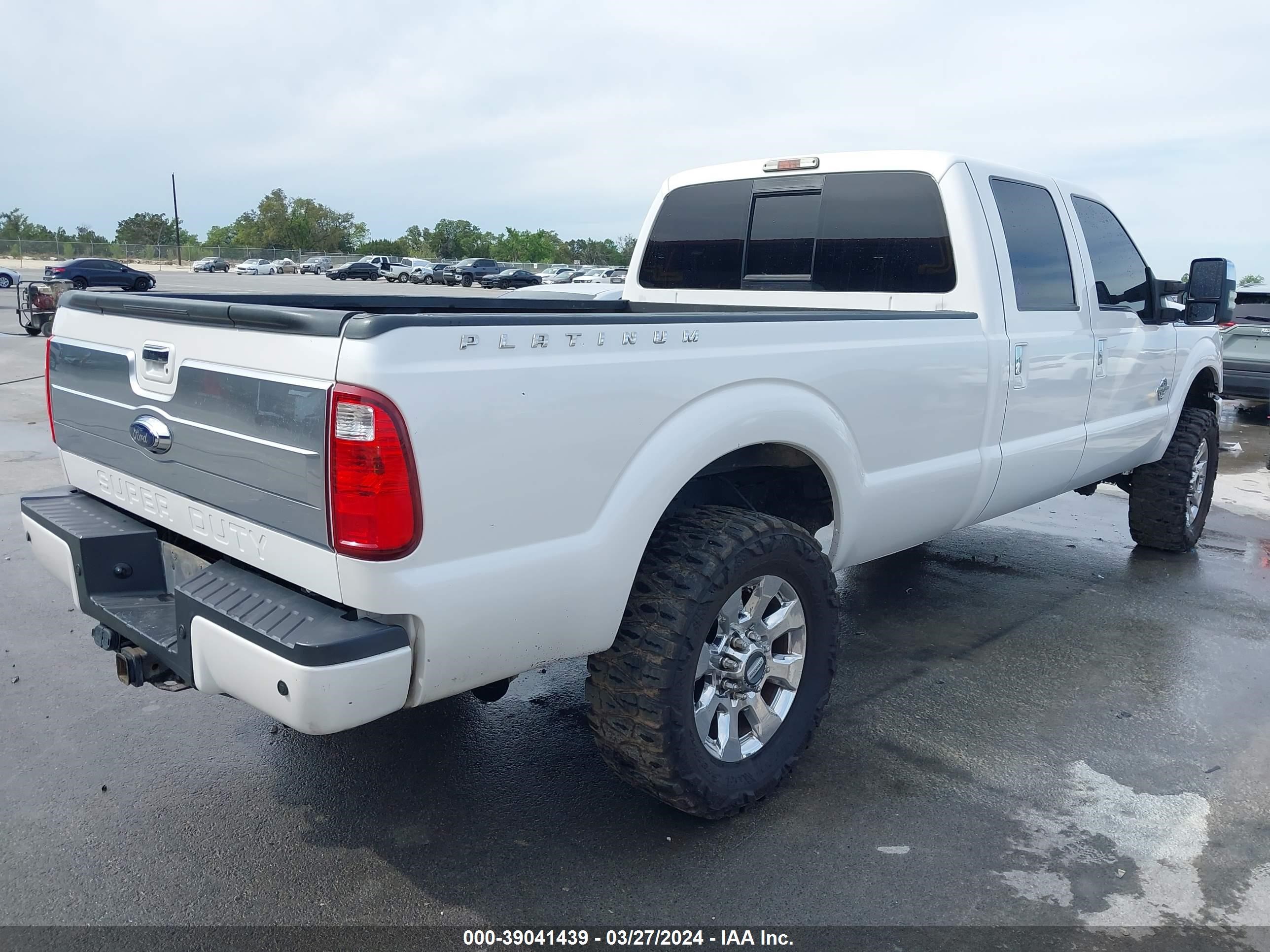 Photo 3 VIN: 1FT8W3BT1EEA47297 - FORD F350 