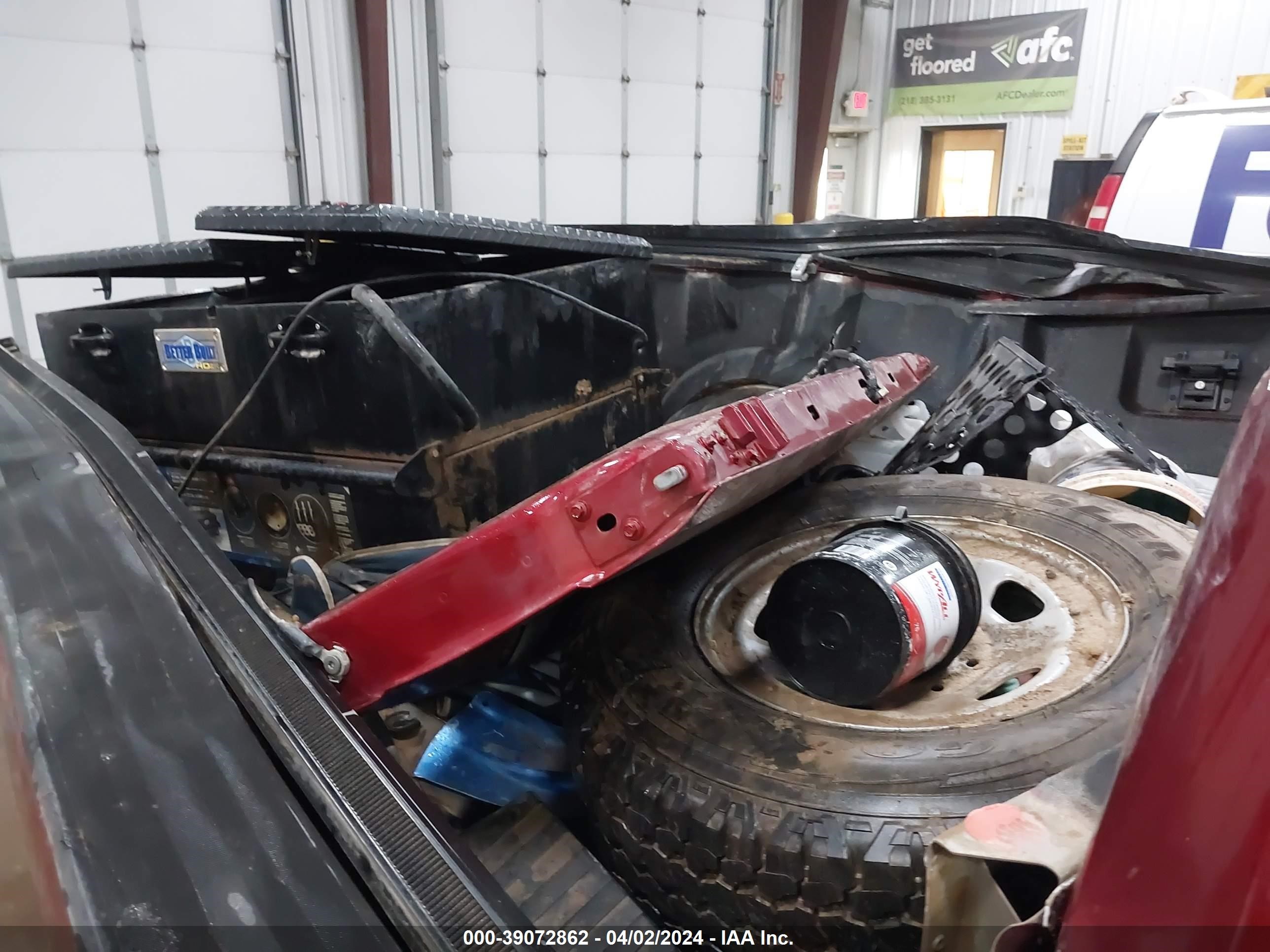 Photo 6 VIN: 1FT8W3BT1JEC78937 - FORD F350 