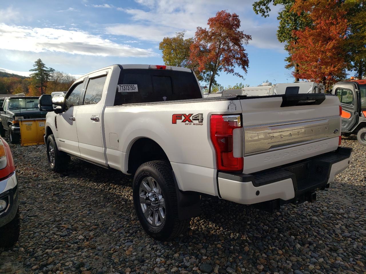 Photo 1 VIN: 1FT8W3BT2HEE40066 - FORD F350 