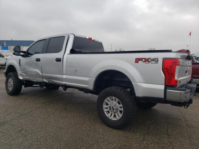 Photo 1 VIN: 1FT8W3BT2JEB27217 - FORD F350 SUPER 