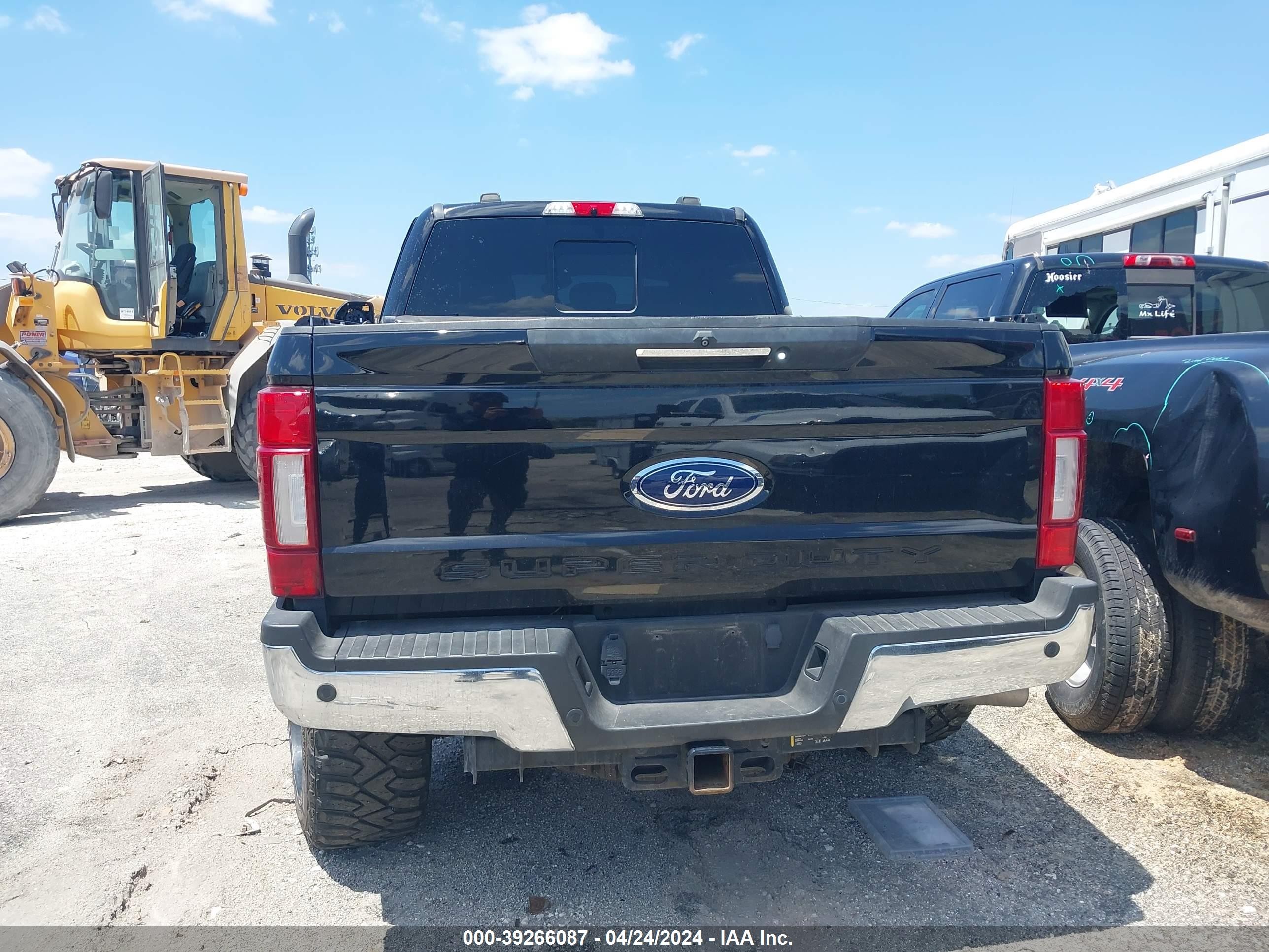 Photo 14 VIN: 1FT8W3BT2MED17670 - FORD F350 