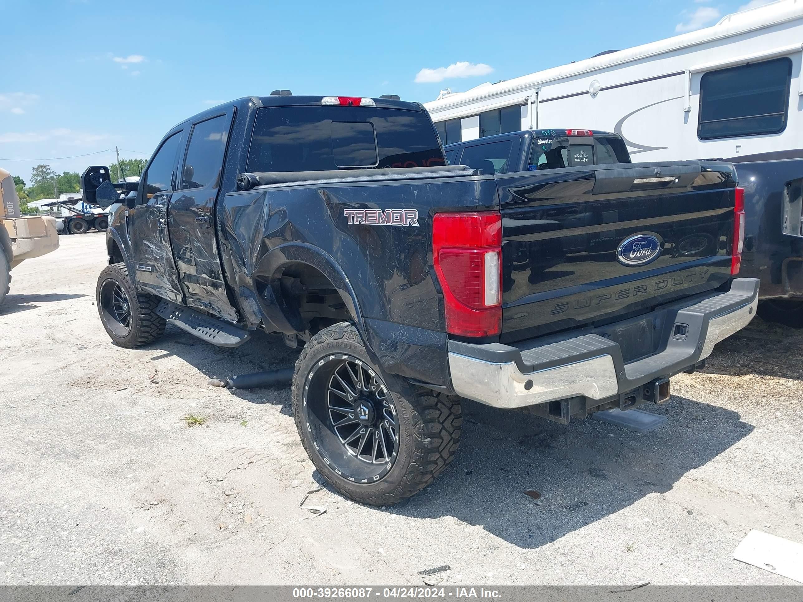 Photo 2 VIN: 1FT8W3BT2MED17670 - FORD F350 