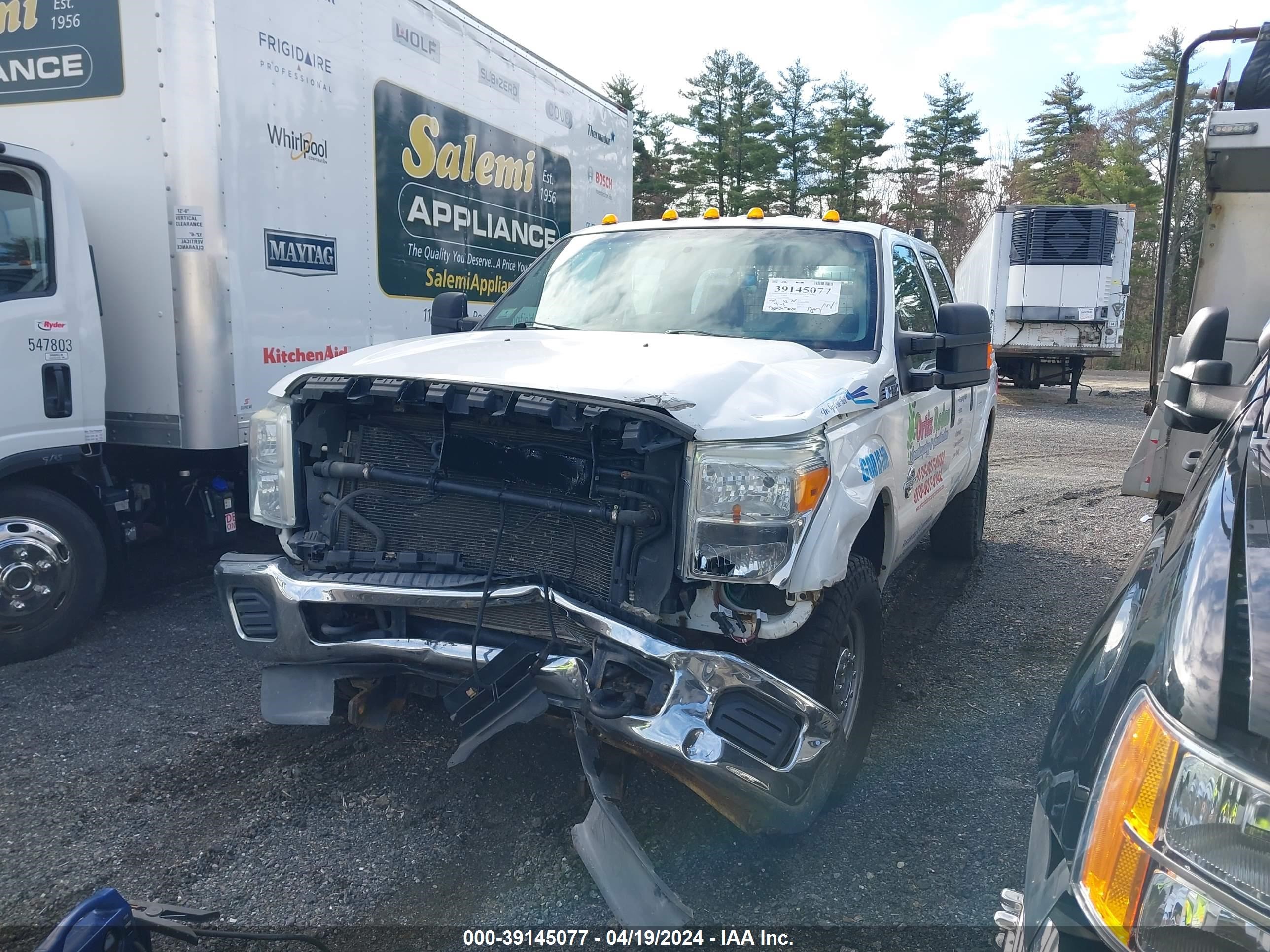 Photo 1 VIN: 1FT8W3BT3BEB71180 - FORD F350 