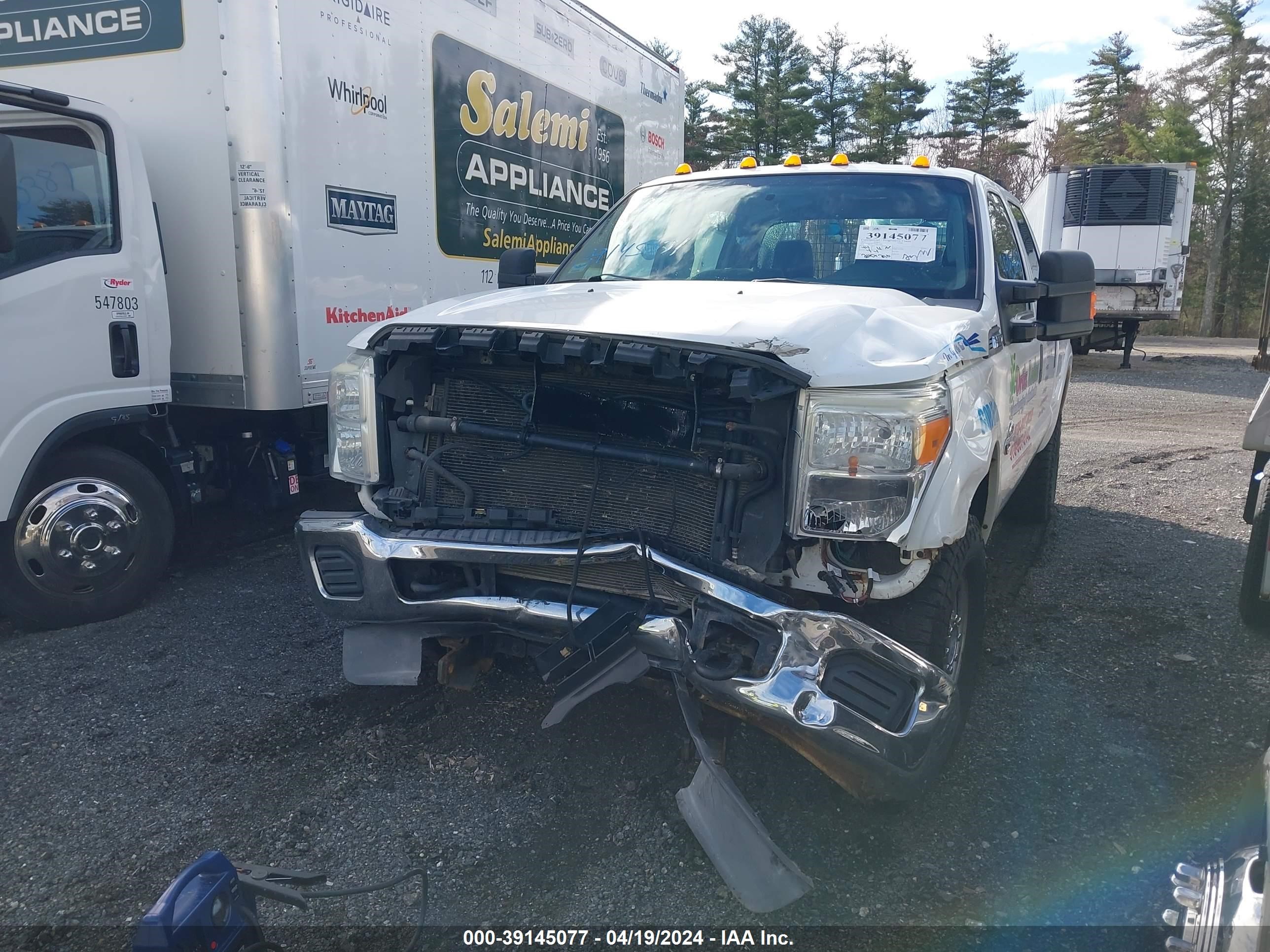 Photo 10 VIN: 1FT8W3BT3BEB71180 - FORD F350 